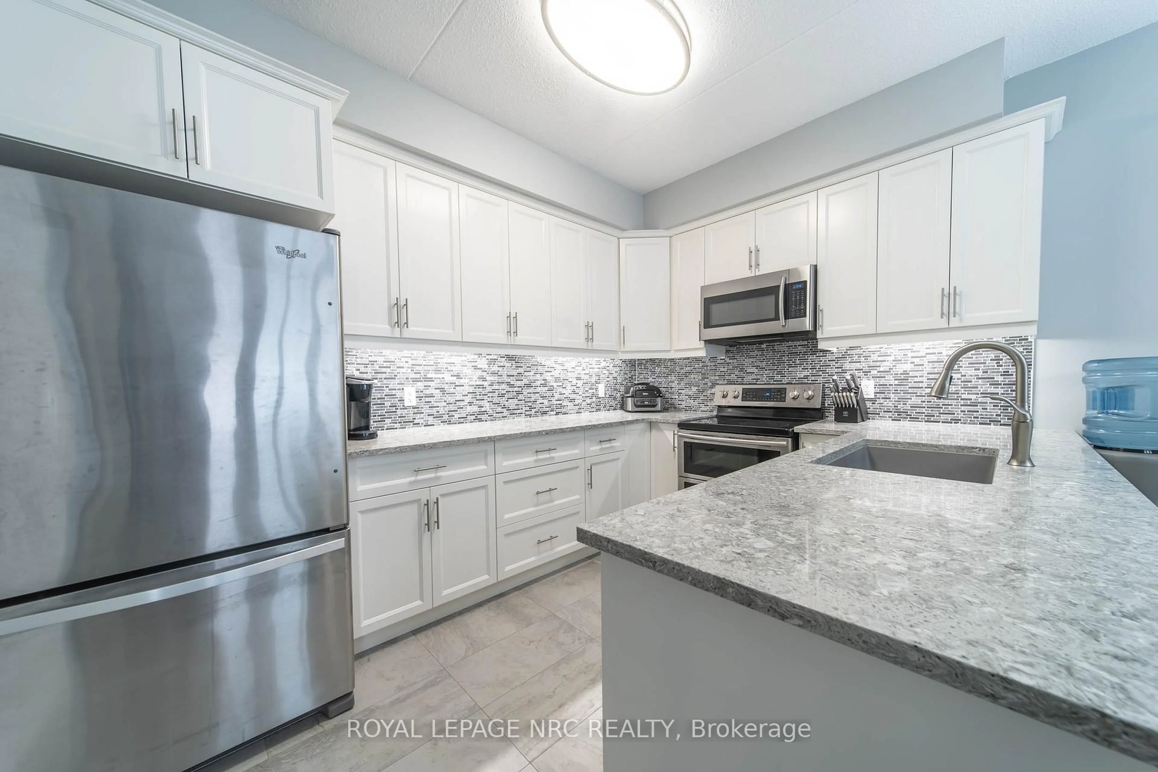Unknown for 4644 Pettit Ave #102, Niagara Falls Ontario L2E 0B4