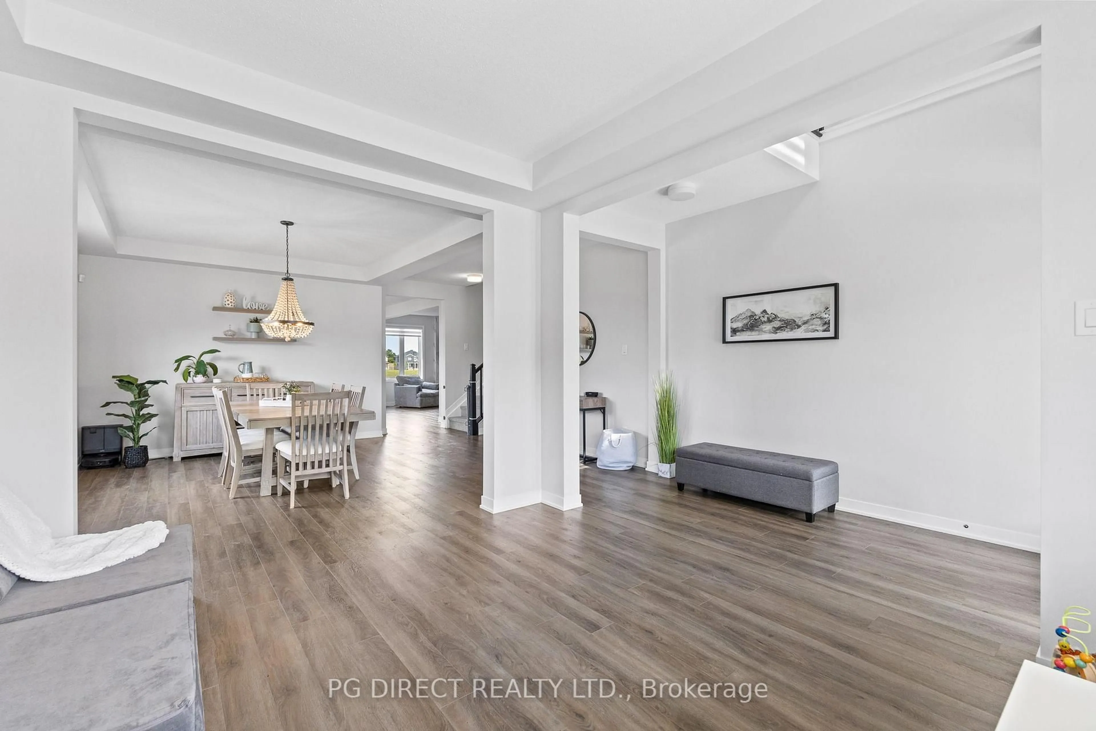 Open concept kitchen, unknown for 119 Green Ash Ave, Richmond Ontario K0A 2Z0