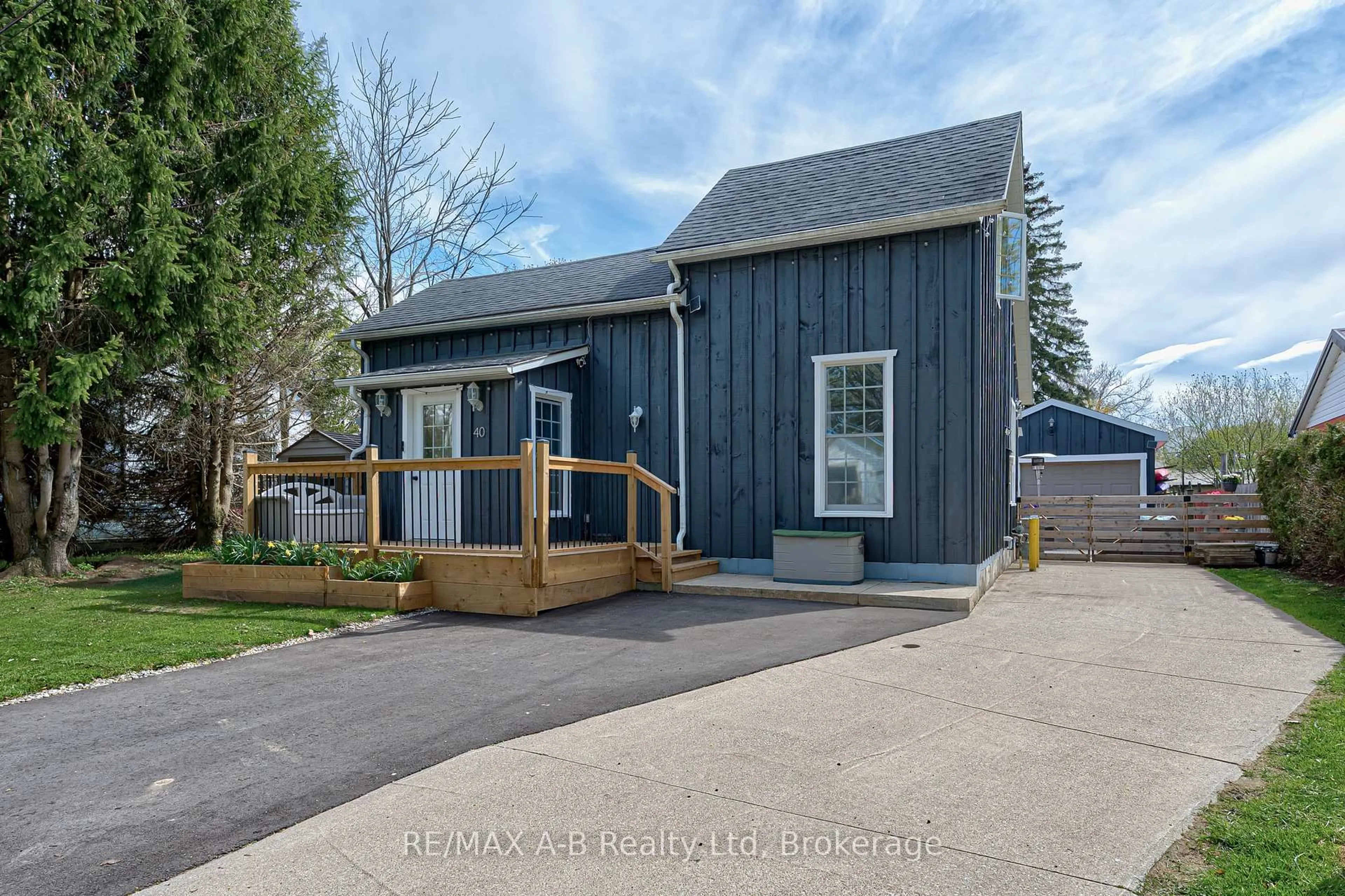 A pic from outside/outdoor area/front of a property/back of a property/a pic from drone, street for 40 Blenheim St, West Perth Ontario N0K 1N0