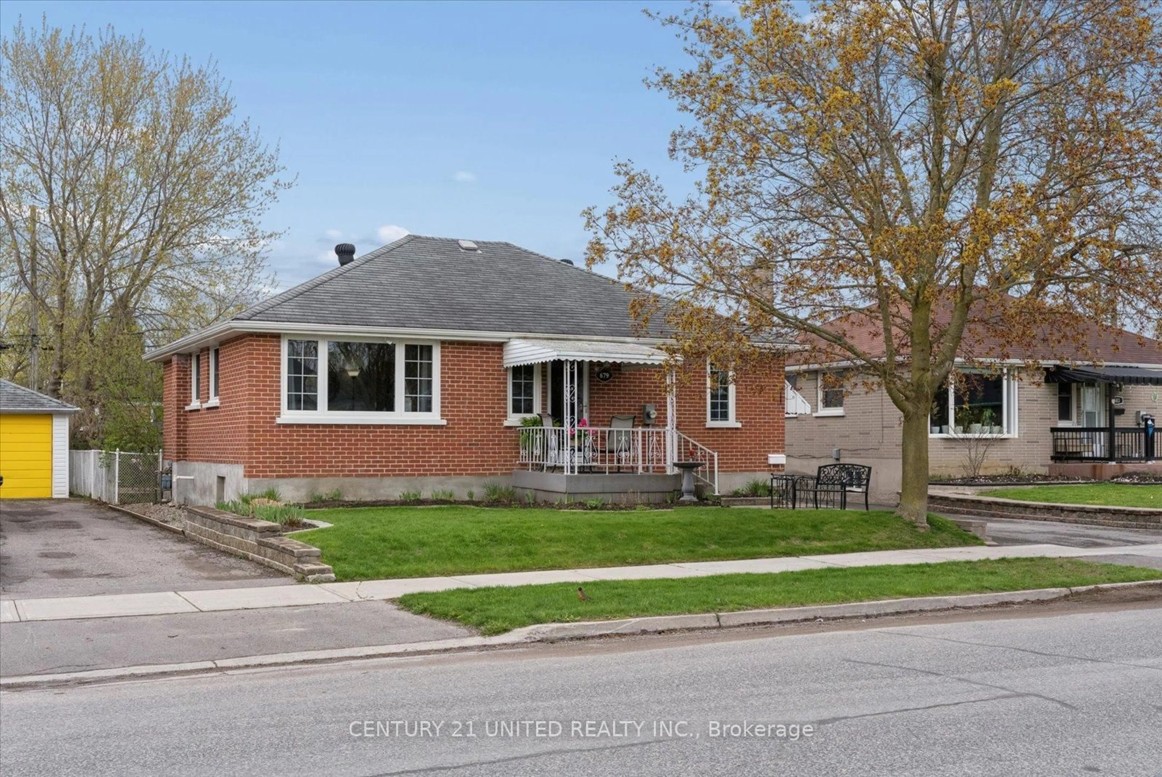 Home with brick exterior material, street for 679 Bellaire St, Peterborough Ontario K9J 3Y5
