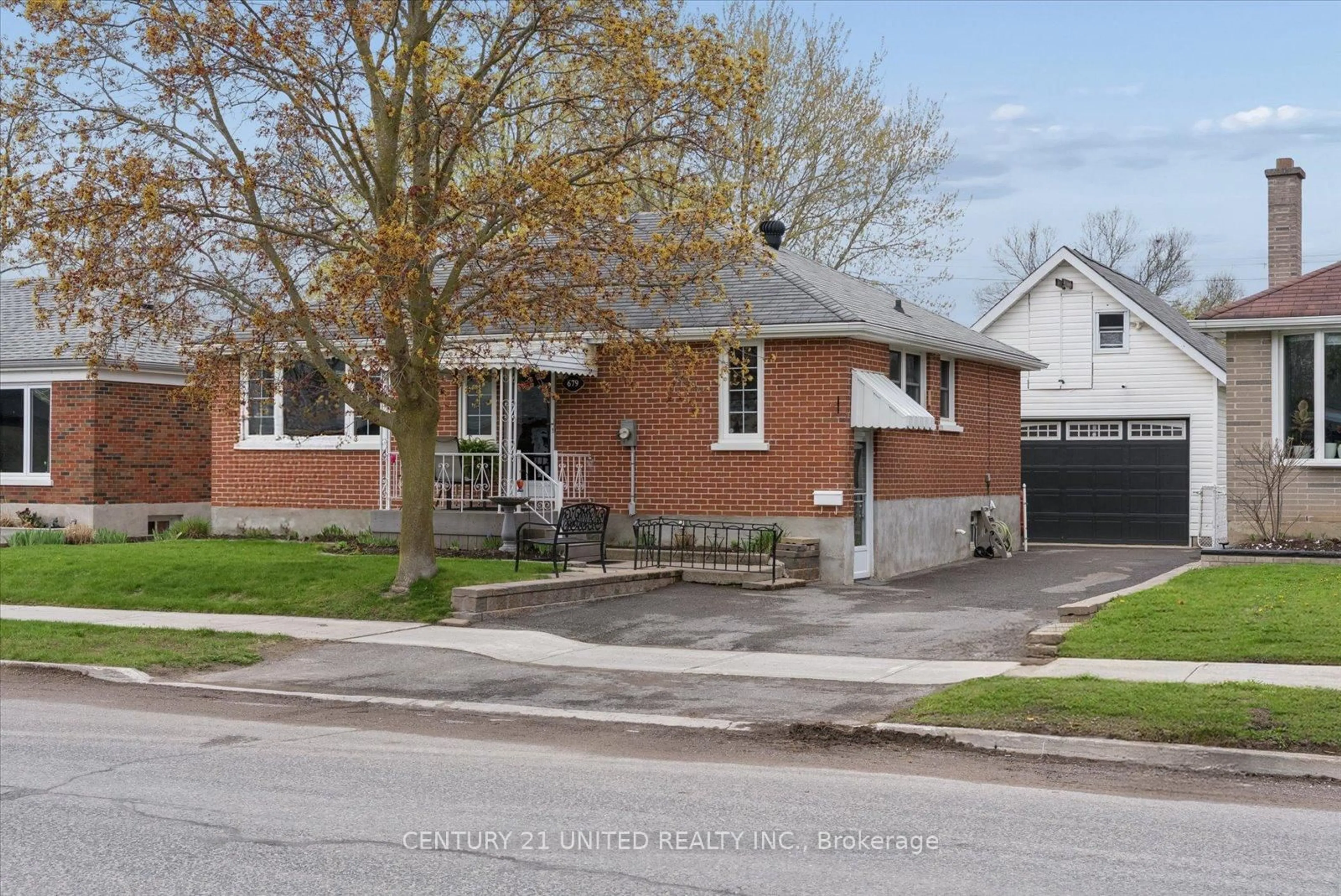 Home with brick exterior material, street for 679 Bellaire St, Peterborough Ontario K9J 3Y5