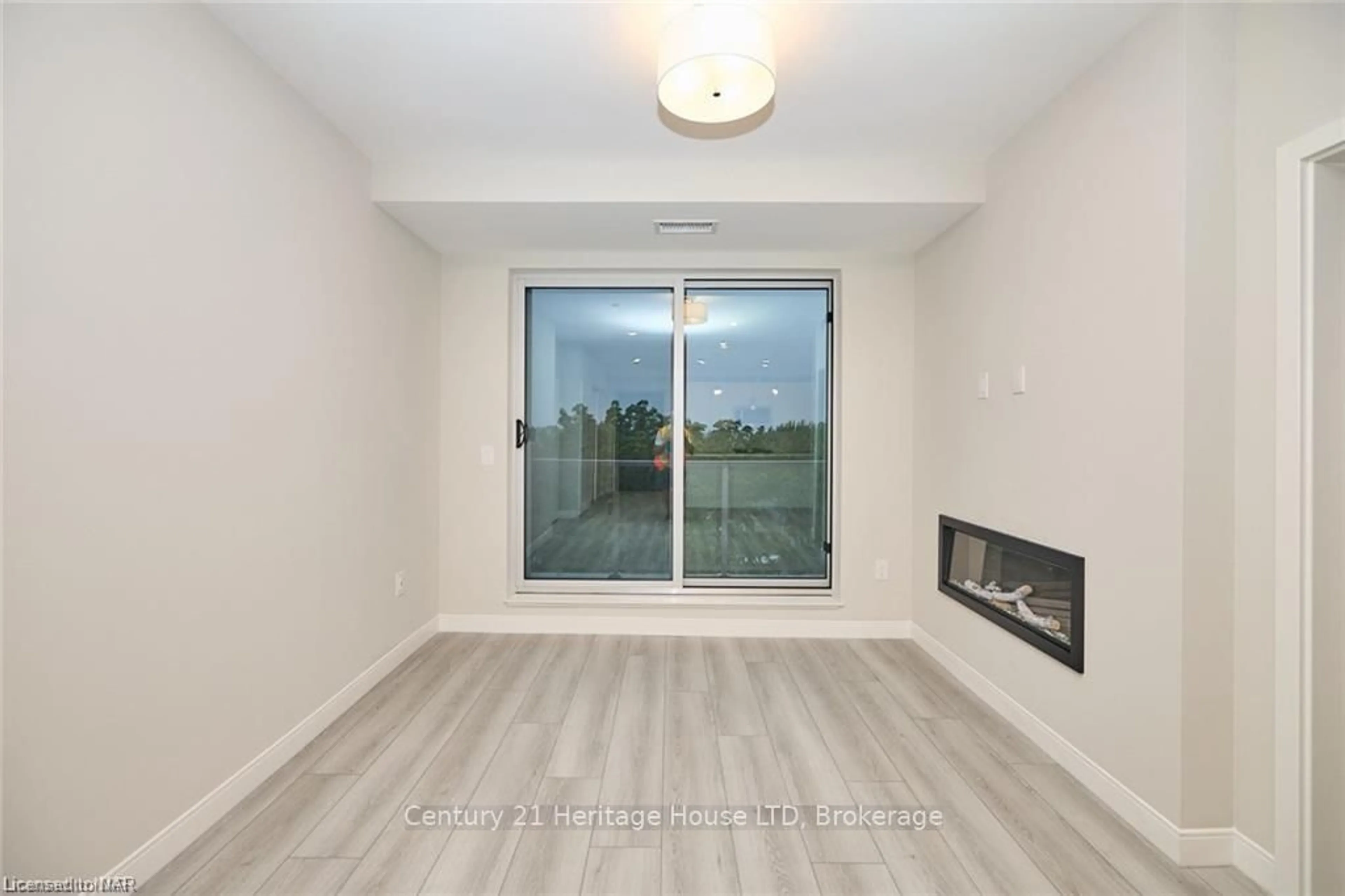 A pic of a room for 118 West St #704, Port Colborne Ontario L3K 4E6