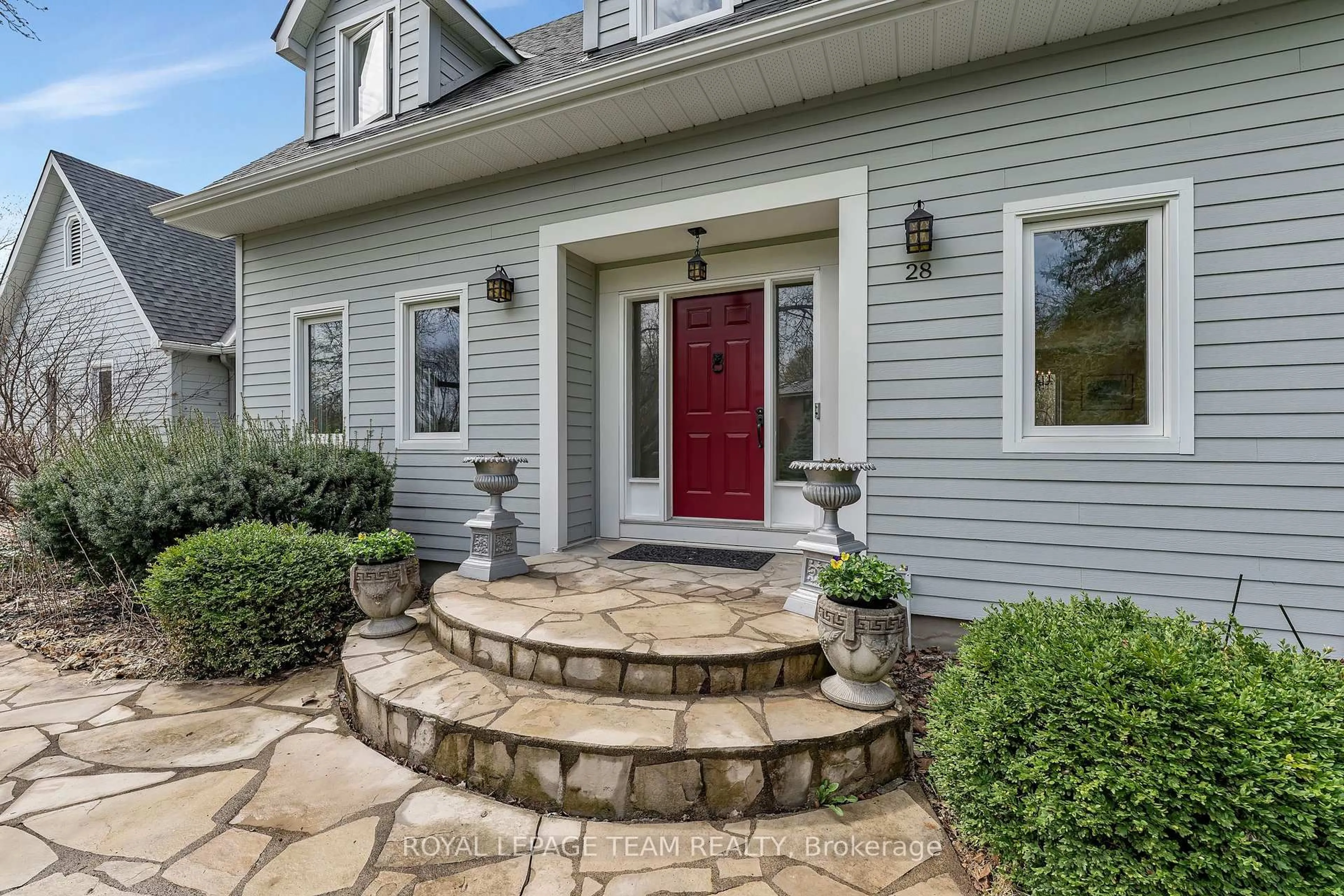 Unknown for 28 Spring Cress Dr, Ottawa Ontario K2R 1A3