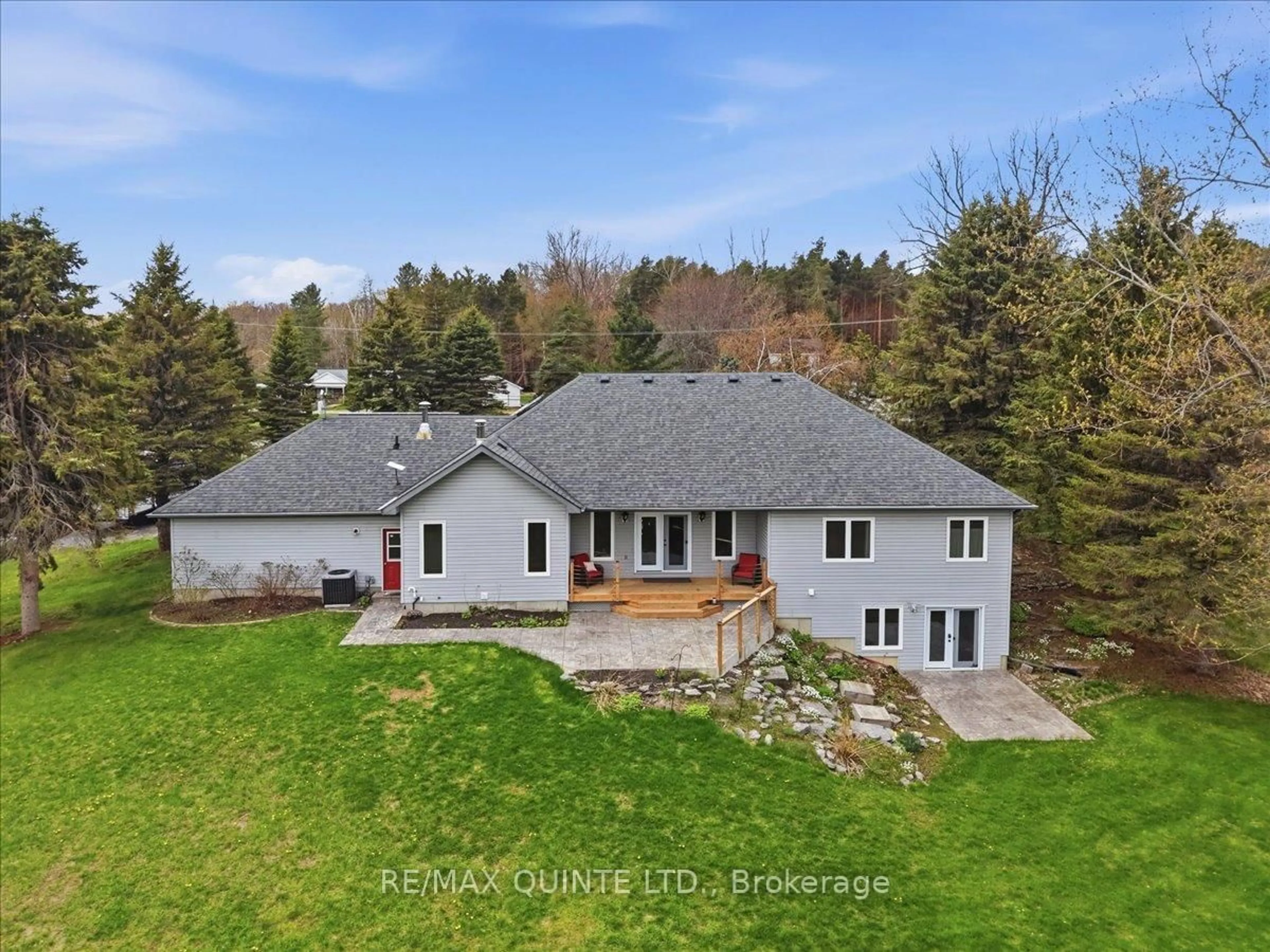 A pic from outside/outdoor area/front of a property/back of a property/a pic from drone, unknown for 1325 County Rd 40, Ingleside Ontario K8V 5P4
