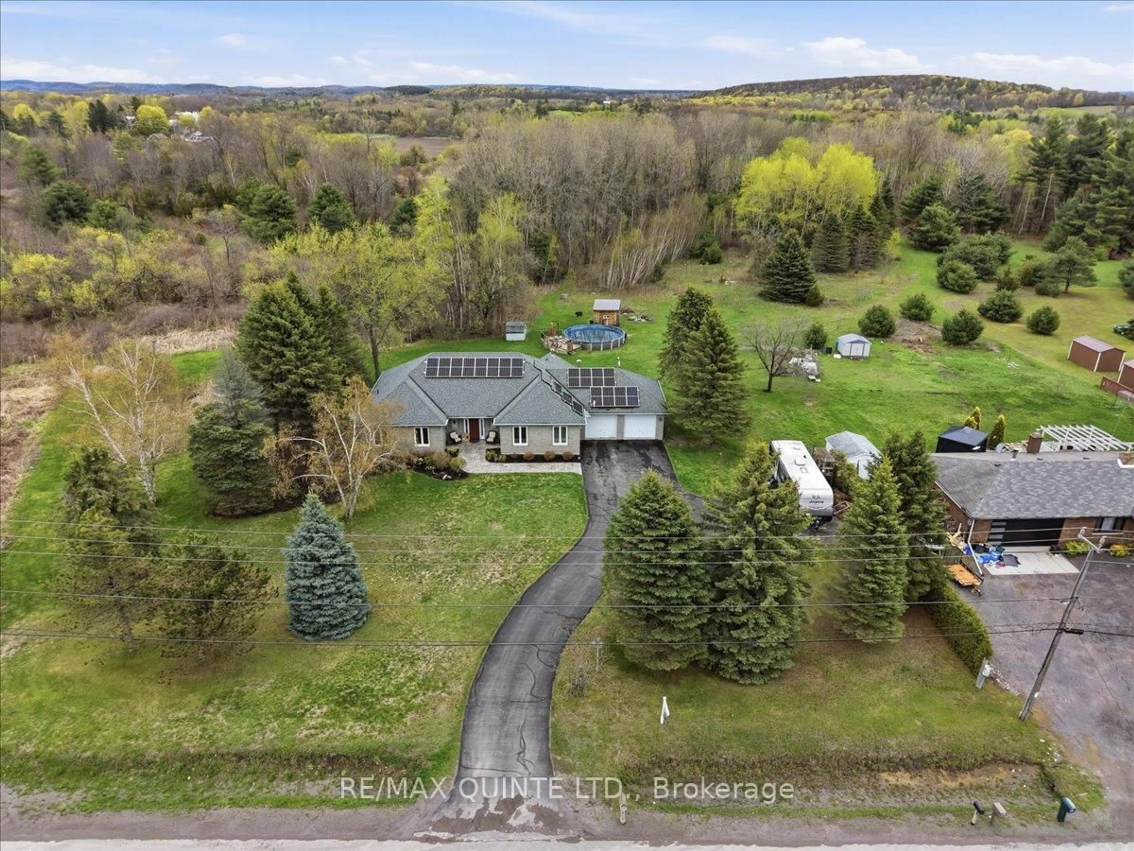 A pic from outside/outdoor area/front of a property/back of a property/a pic from drone, unknown for 1325 County Rd 40, Ingleside Ontario K8V 5P4