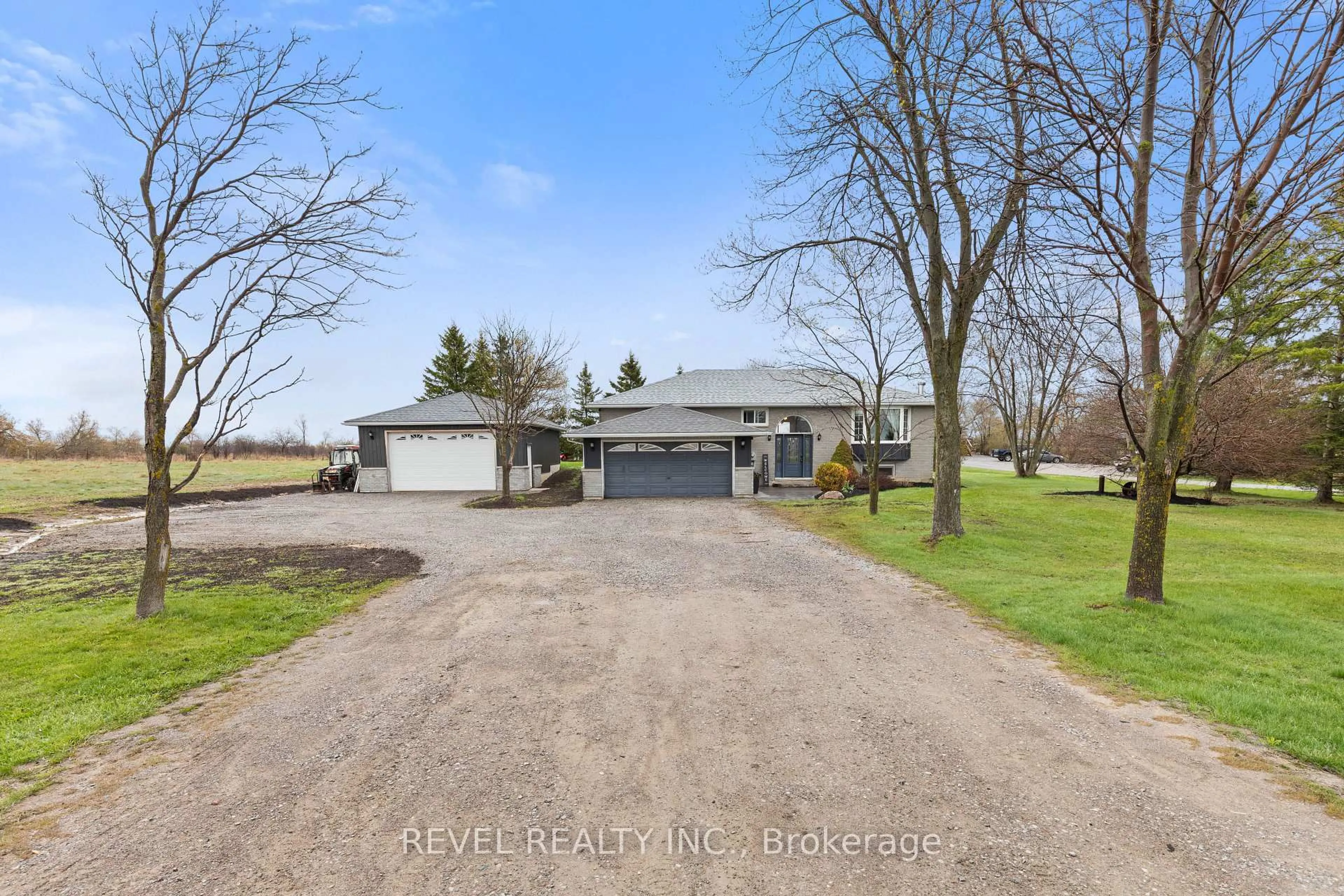 A pic from outside/outdoor area/front of a property/back of a property/a pic from drone, street for 124 Highway 36, Kawartha Lakes Ontario K9V 4R4
