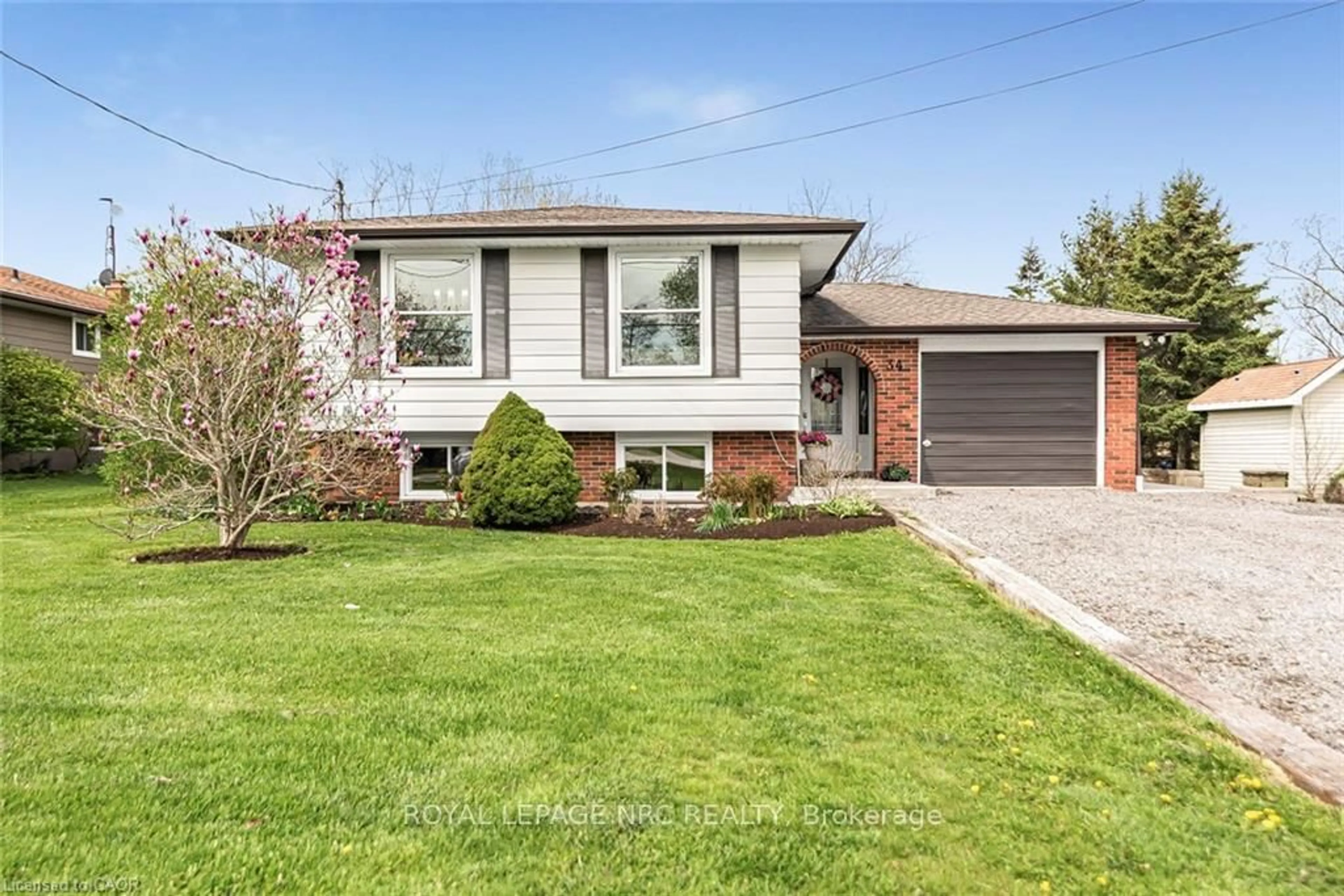 Home with brick exterior material, street for 34 Oswego Park Rd, Haldimand Ontario N1A 2W2
