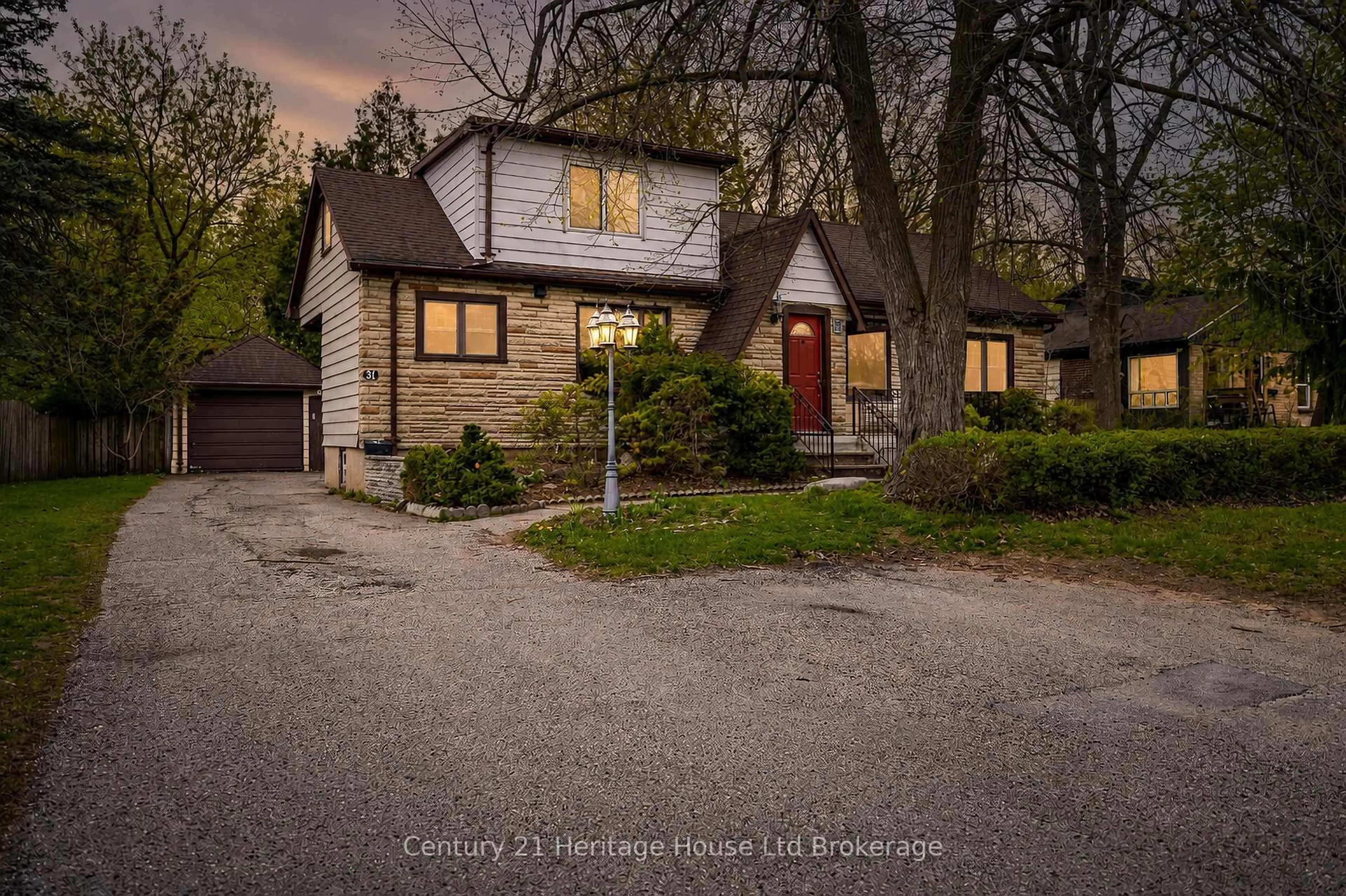 Unknown for 31 Wethered St, London East Ontario N5Y 1G8