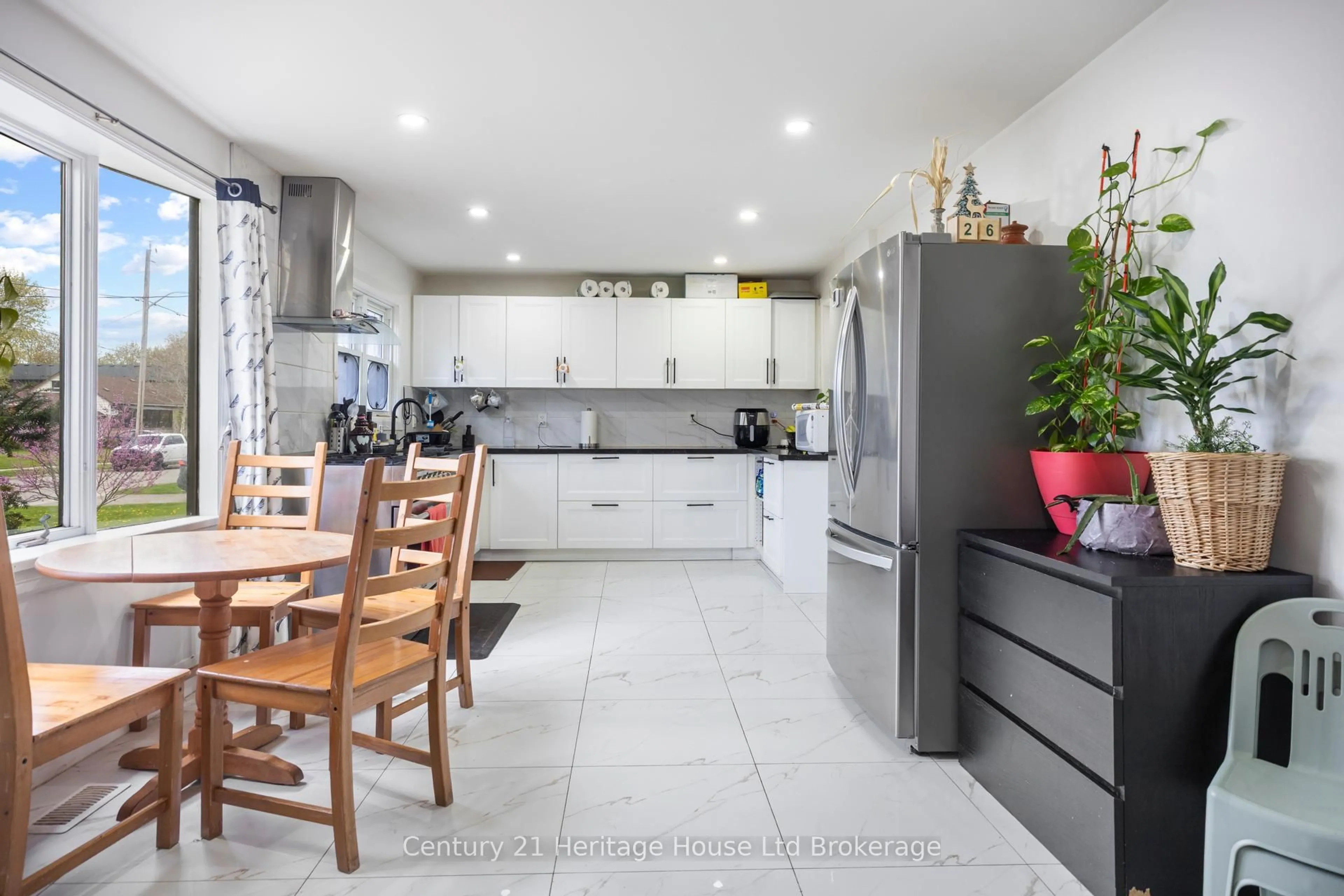 Contemporary kitchen, ceramic/tile floor for 31 Wethered St, London East Ontario N5Y 1G8