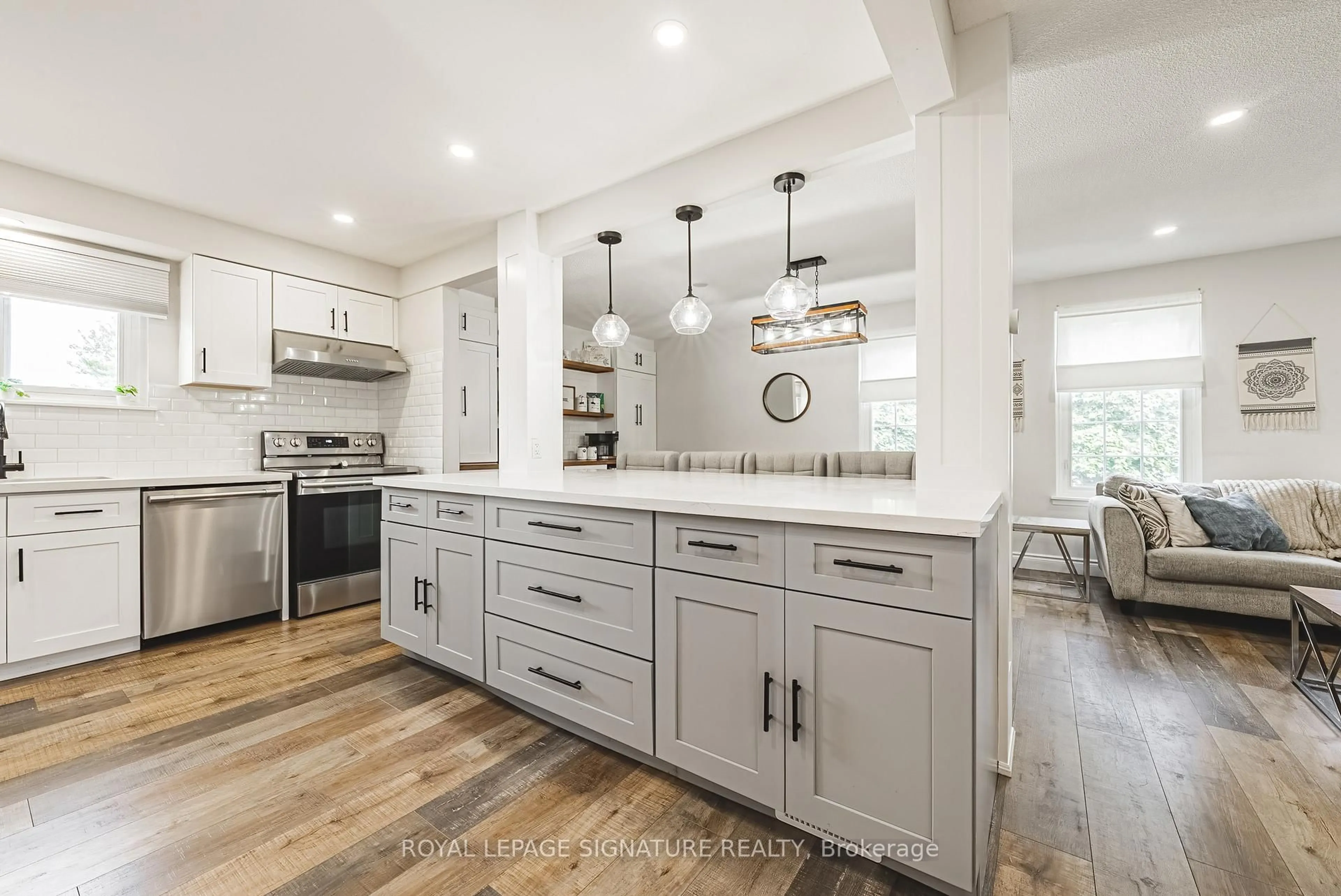 Open concept kitchen, unknown for 16 Apex Crt, Hamilton Ontario L8J 1J2