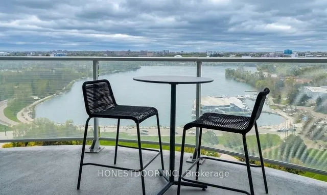 805 Carling Ave #1704, Ottawa 3