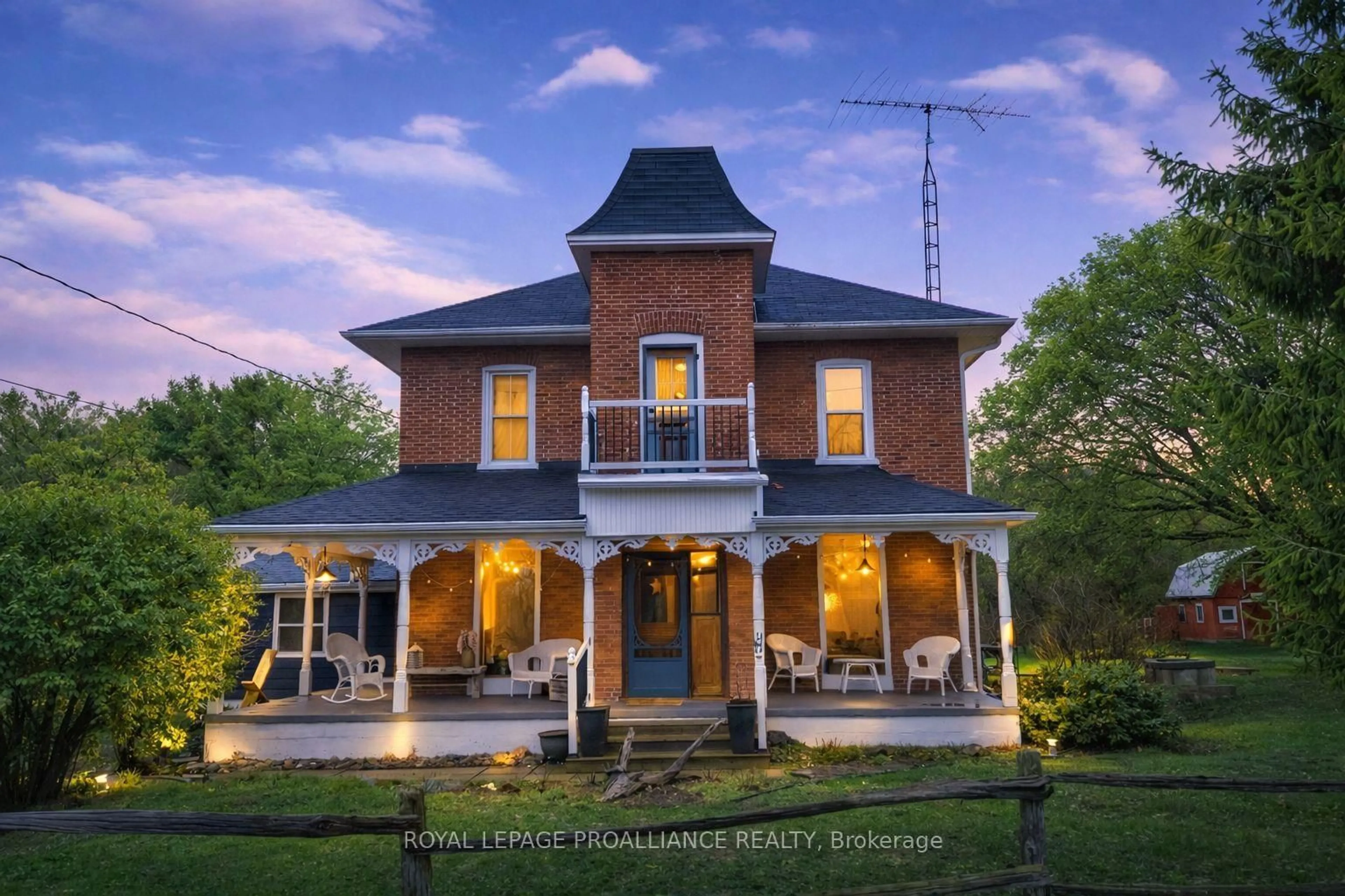 Home with brick exterior material, building for 16366 Highway 2 Rd, Trenton Ontario K8V 5P7