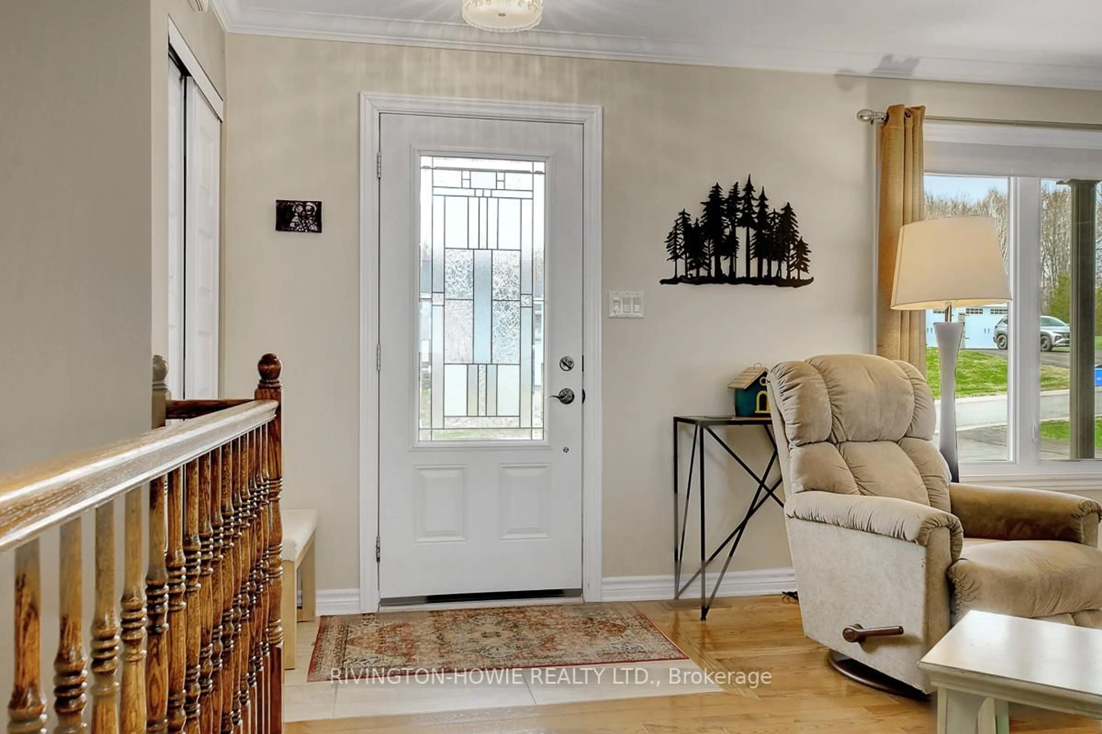 Indoor entryway for 1757 Celine St, Clarence-Rockland Ontario K0A 1N0