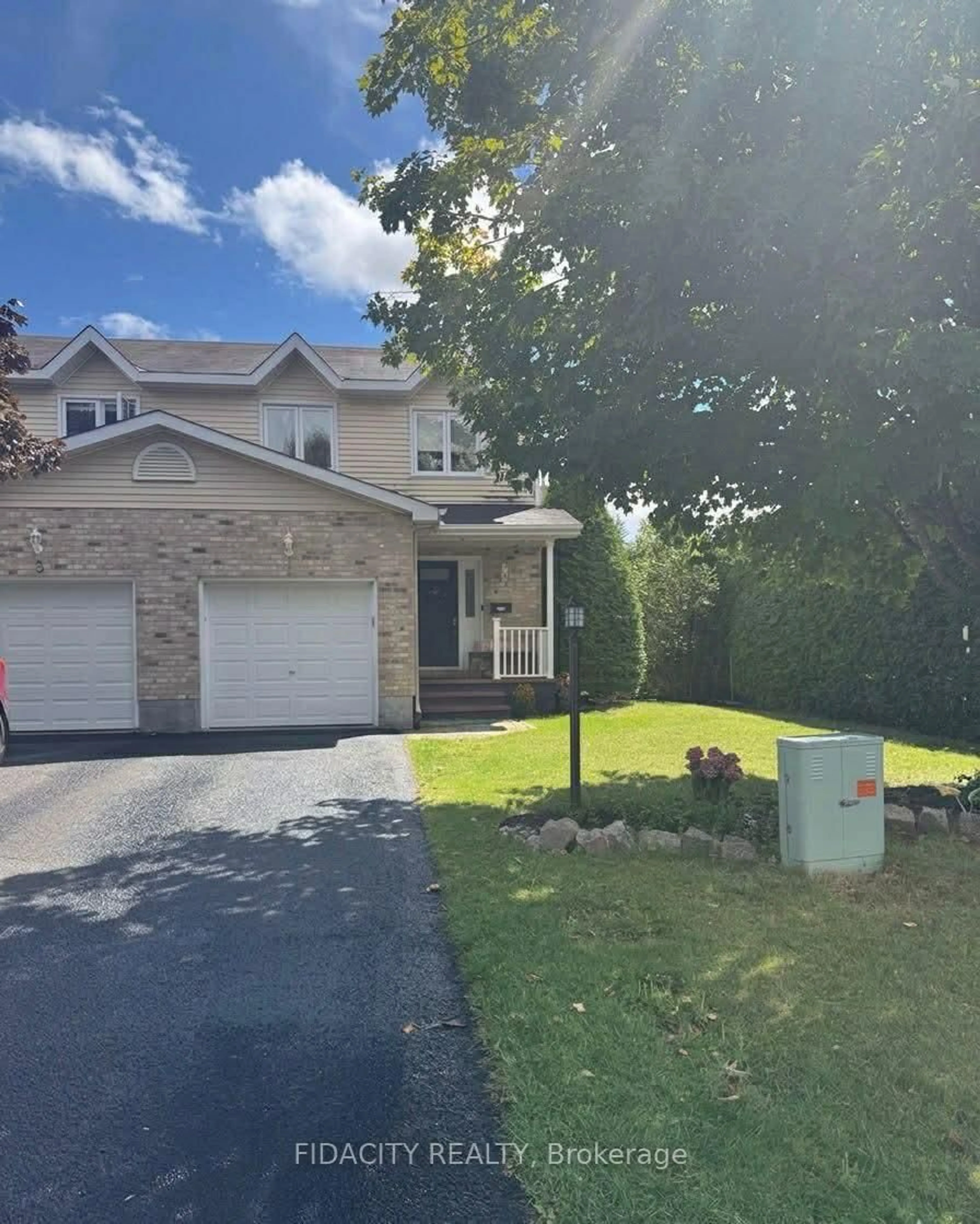 Unknown for 1 Kathleen Cres, Ottawa Ontario K2S 1L6