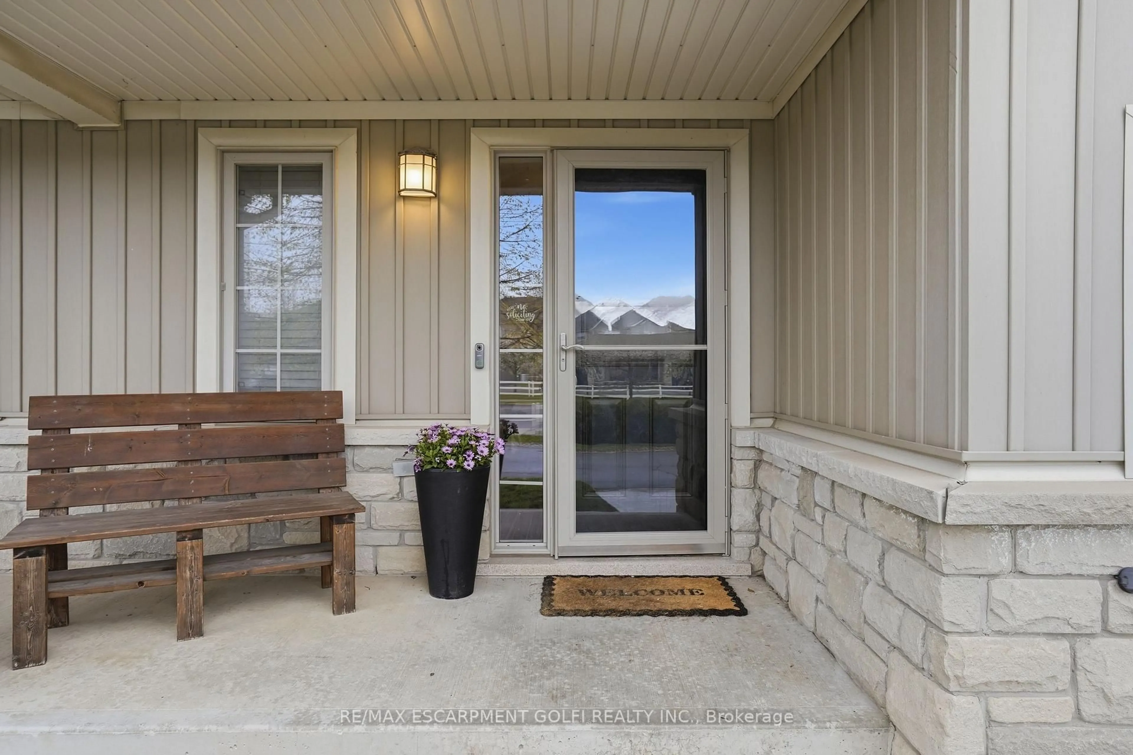 Indoor entryway for 258 Fall Fair Way, Hamilton Ontario L0R 1C0