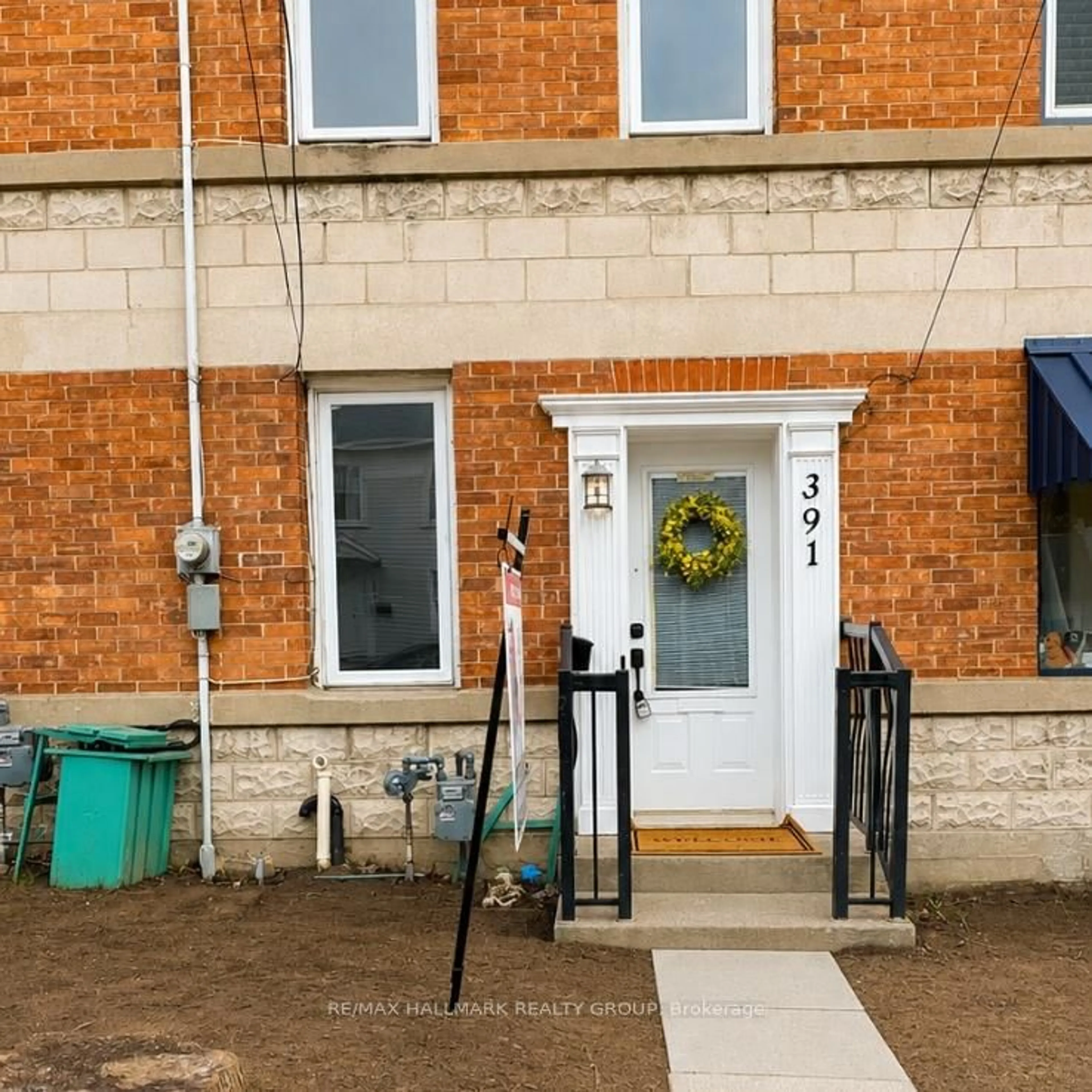 Unknown for 391 Murray St, Pembroke Ontario K8A 4P5