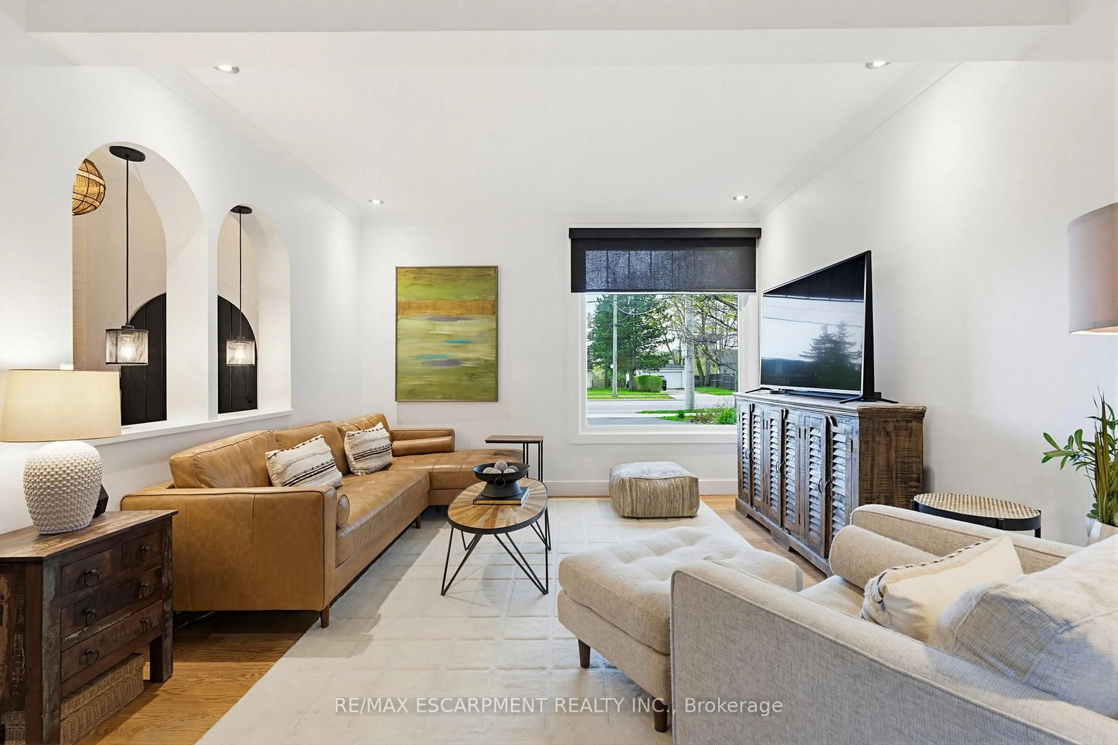 Living room with furniture, unknown for 236 Parkside Dr, Hamilton Ontario L8B 0Y7