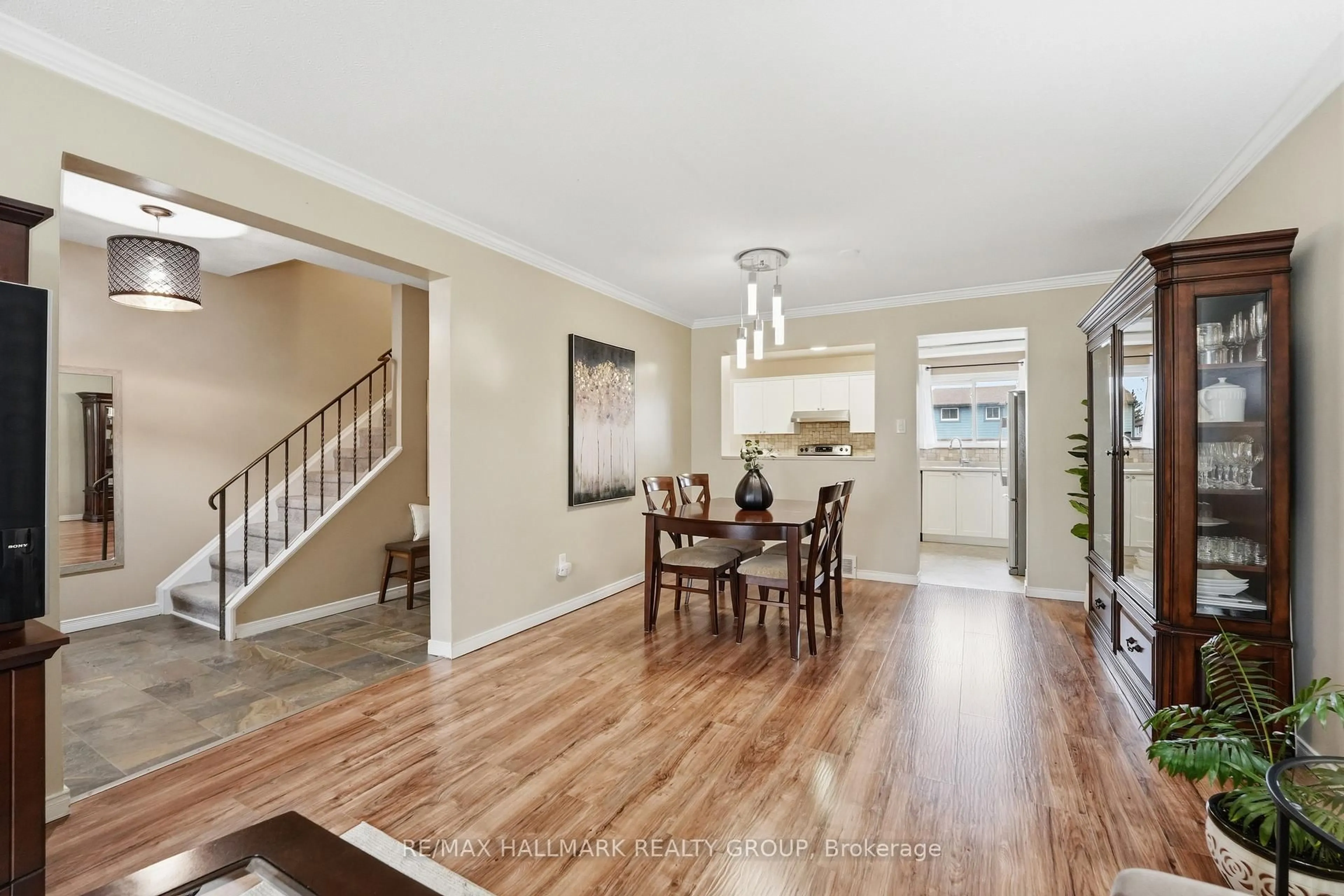 Unknown for 2336 Orient Park Dr #59, Ottawa Ontario K1B 4N5