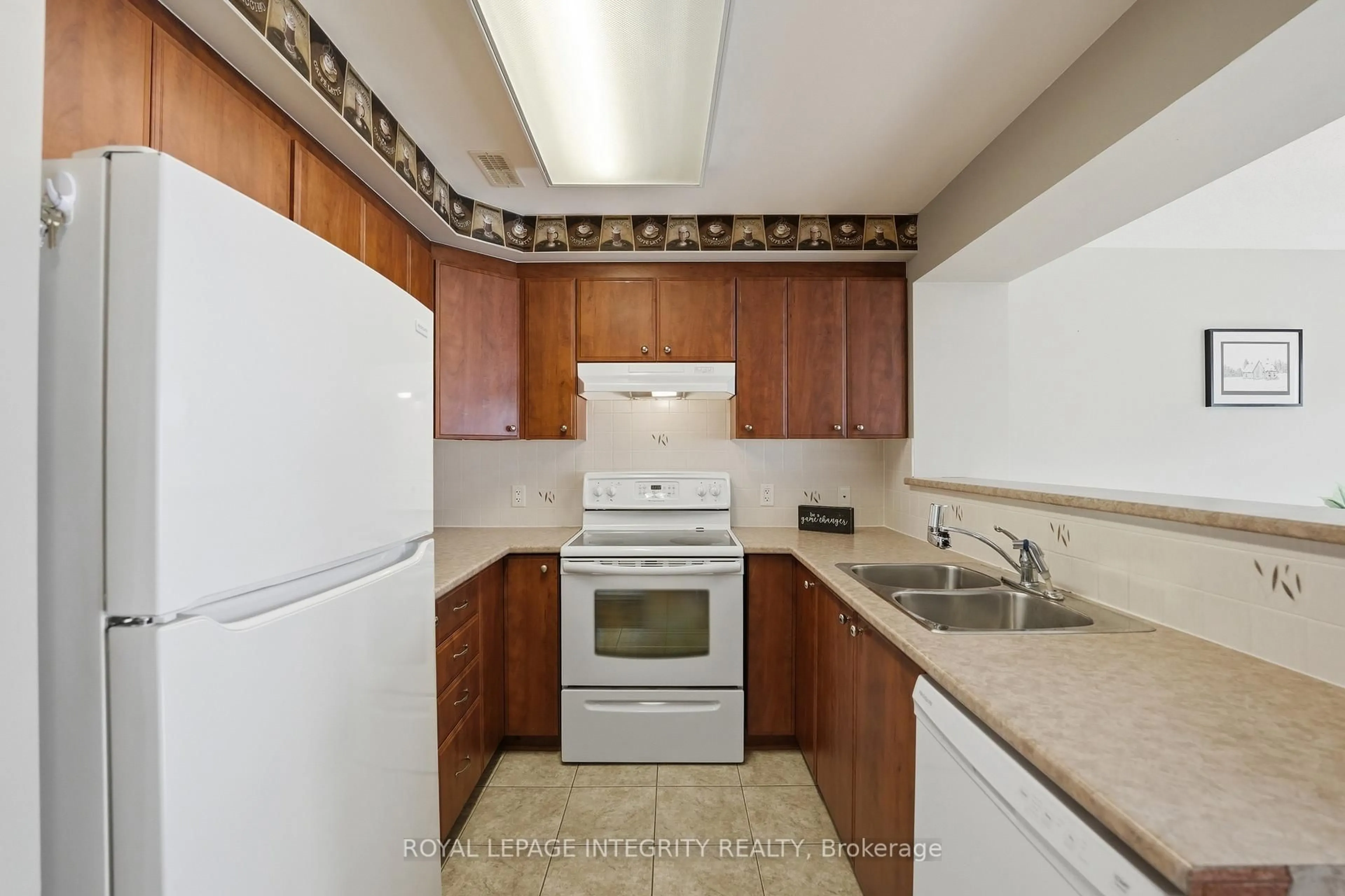 Standard kitchen, unknown for 642 Reardon Private #11, Ottawa Ontario K1V 2K8