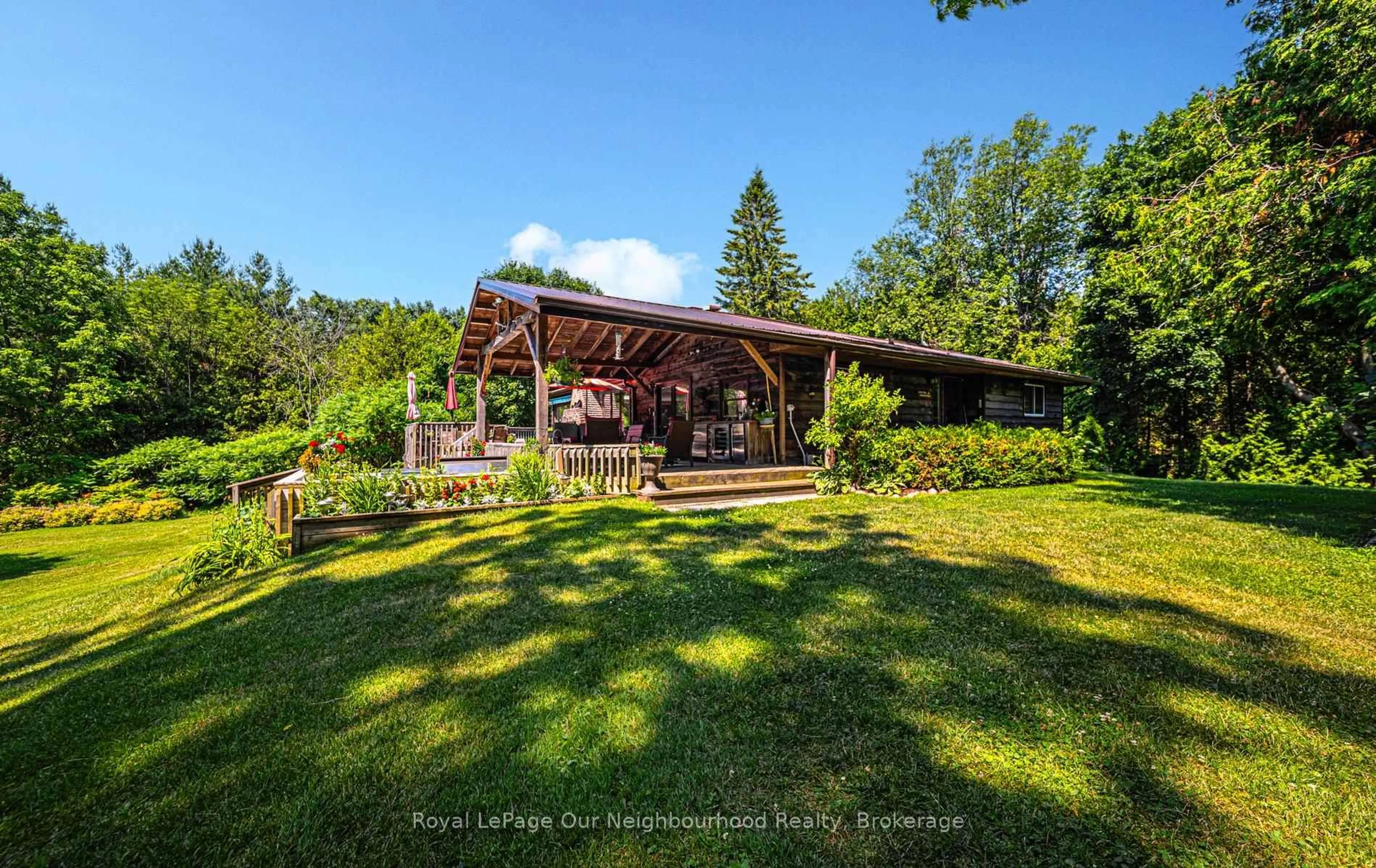 A pic from outside/outdoor area/front of a property/back of a property/a pic from drone, water/lake/river/ocean view for 554 Clouston Rd, Alnwick/Haldimand Ontario K0K 2G0
