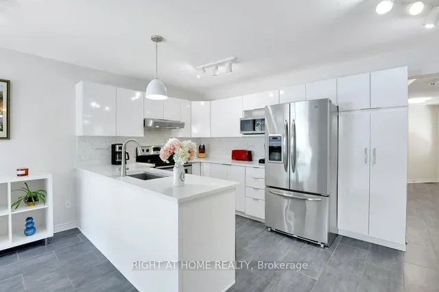 33 SPUR Ave, Ottawa 5