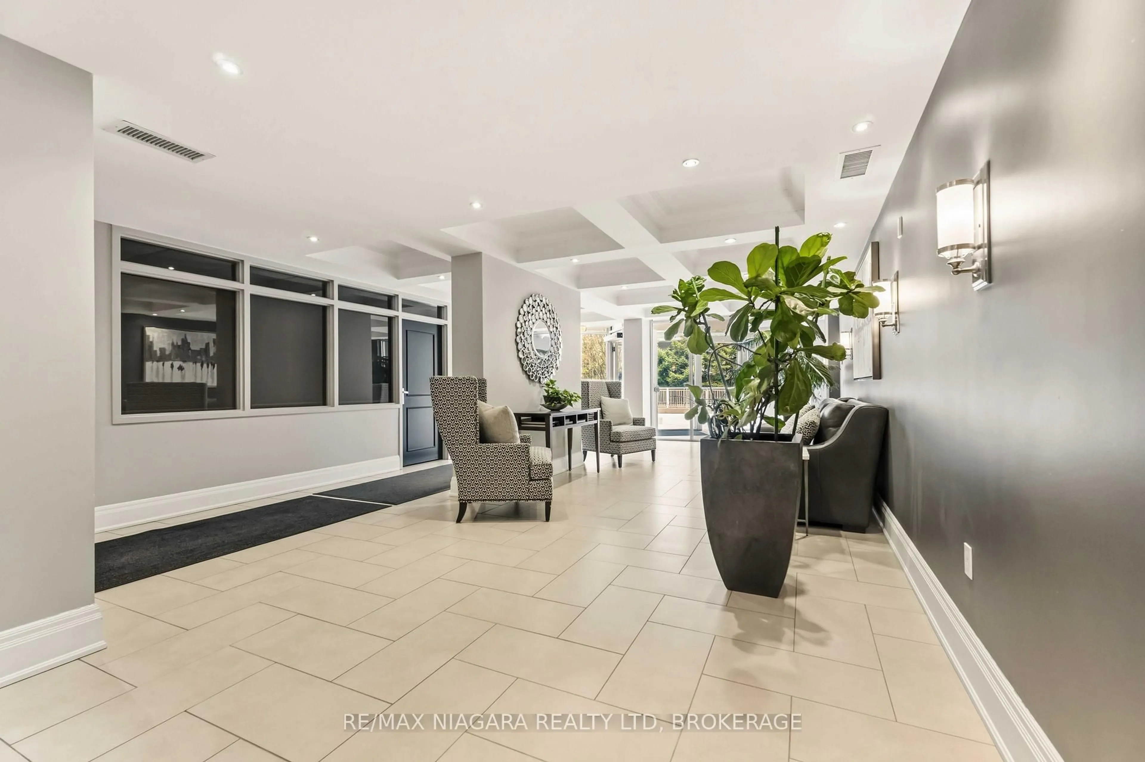 Lobby for 125 Wilson St #107, Hamilton Ontario L9G 0B3