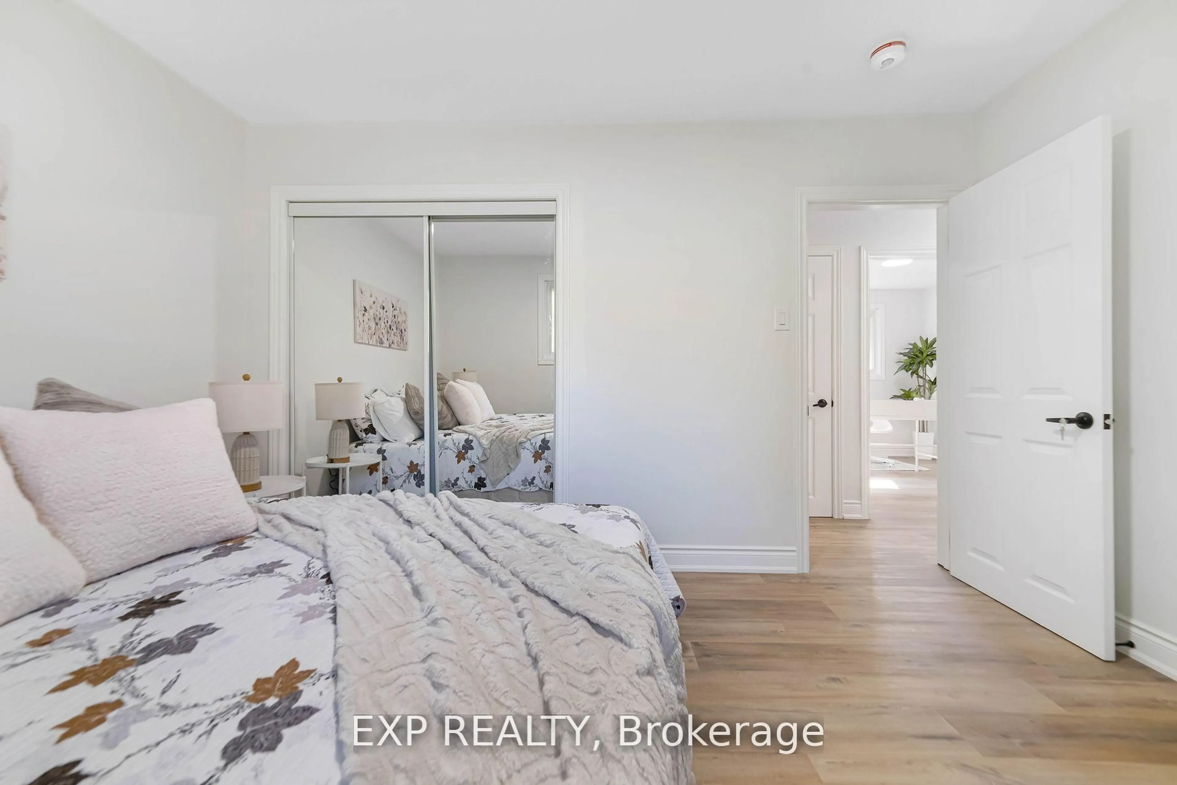 A pic of a room for 1487 Beckworth Ave, London East Ontario N5V 2K8