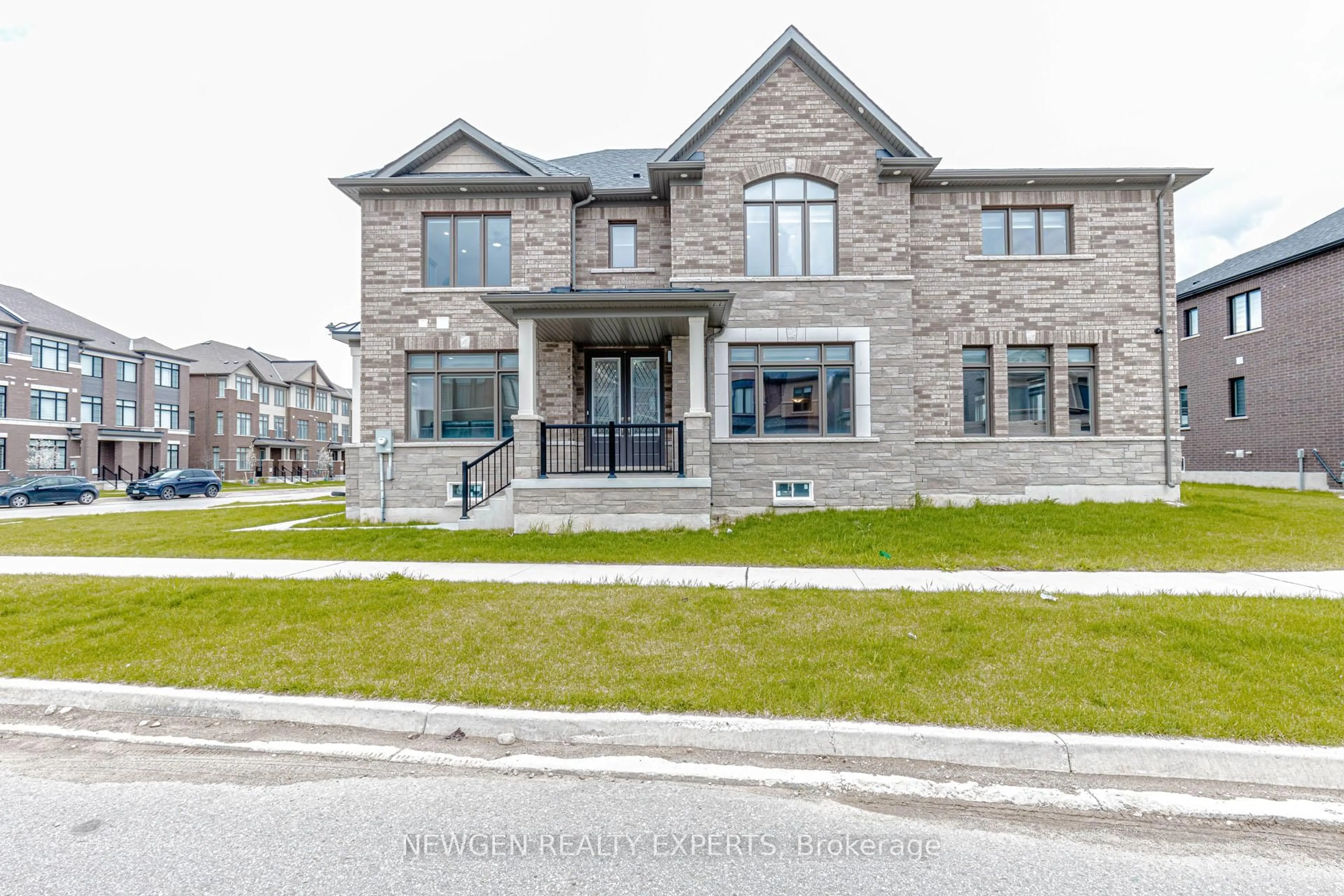 Home with brick exterior material, street for 405 Newman Dr, Cambridge Ontario N1R 5S3