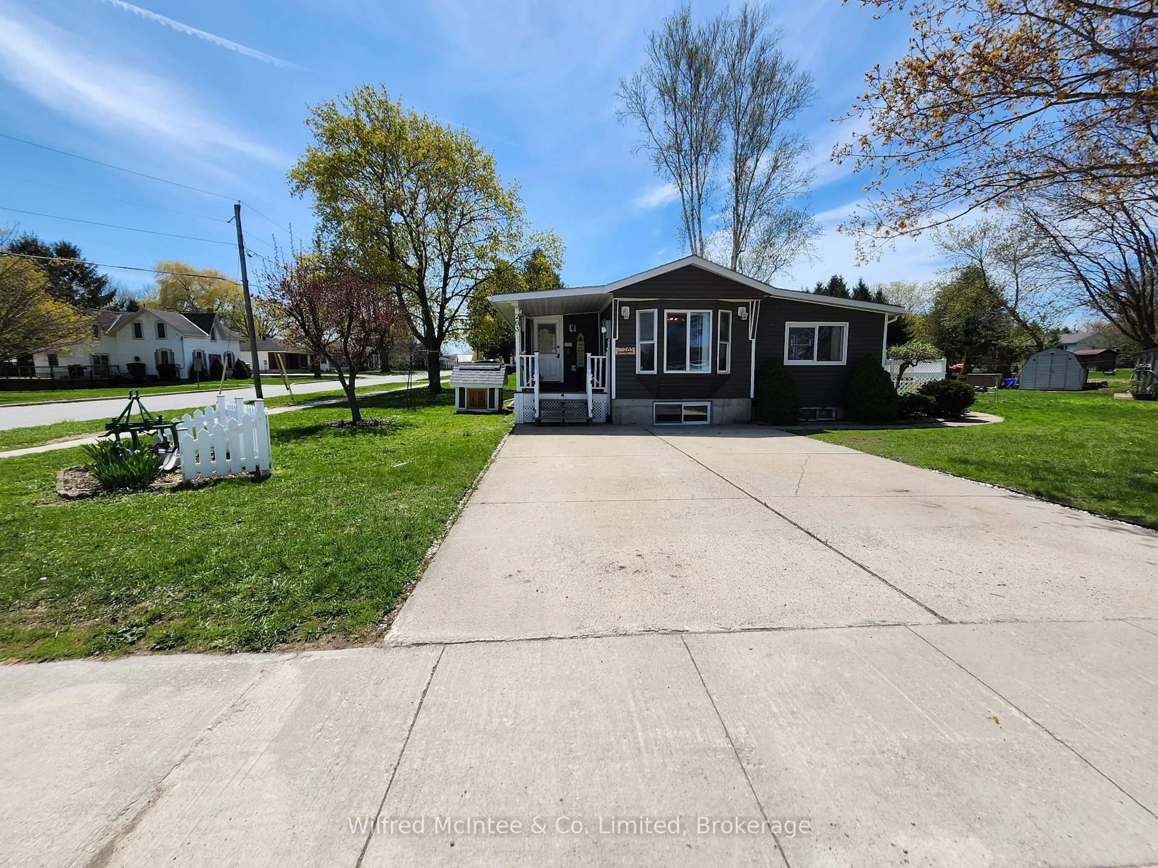 Home with vinyl exterior material, street for 263 MCCONNELL St, North Huron Ontario N0M 1H0