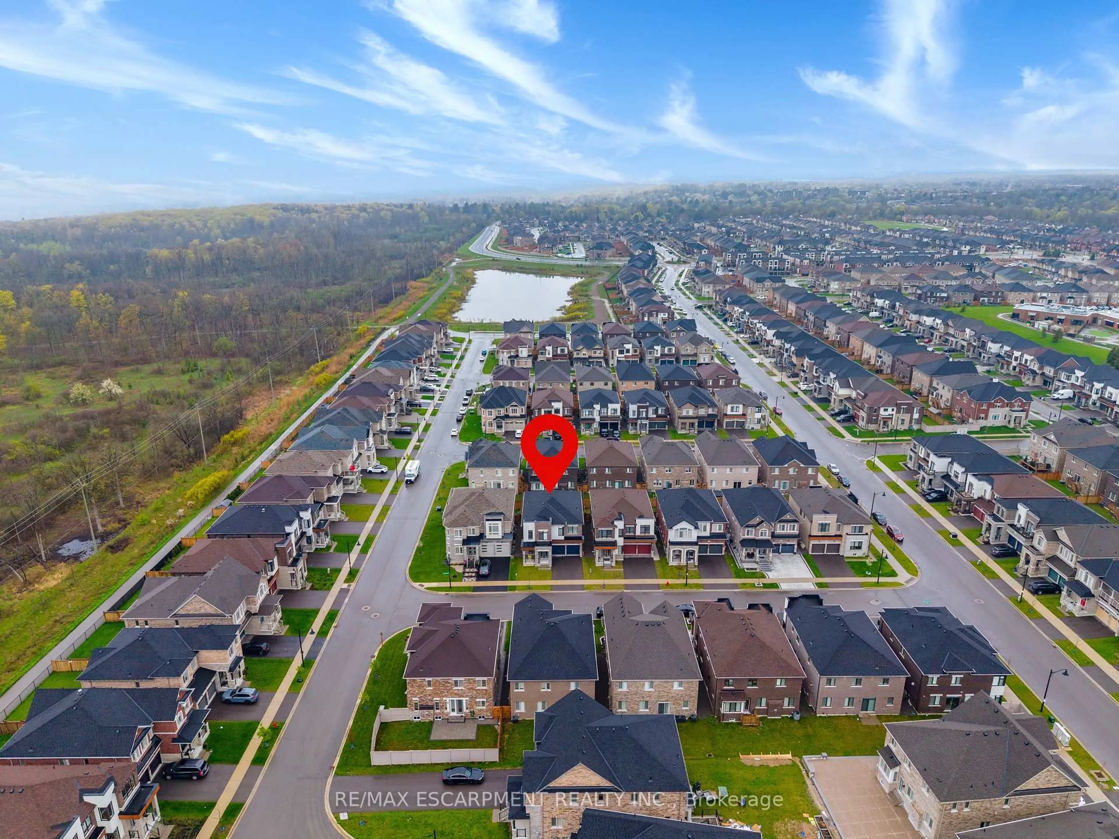 A pic from outside/outdoor area/front of a property/back of a property/a pic from drone, water/lake/river/ocean view for 20 Zimmerman Gdns, Hamilton Ontario L8B 1Y9