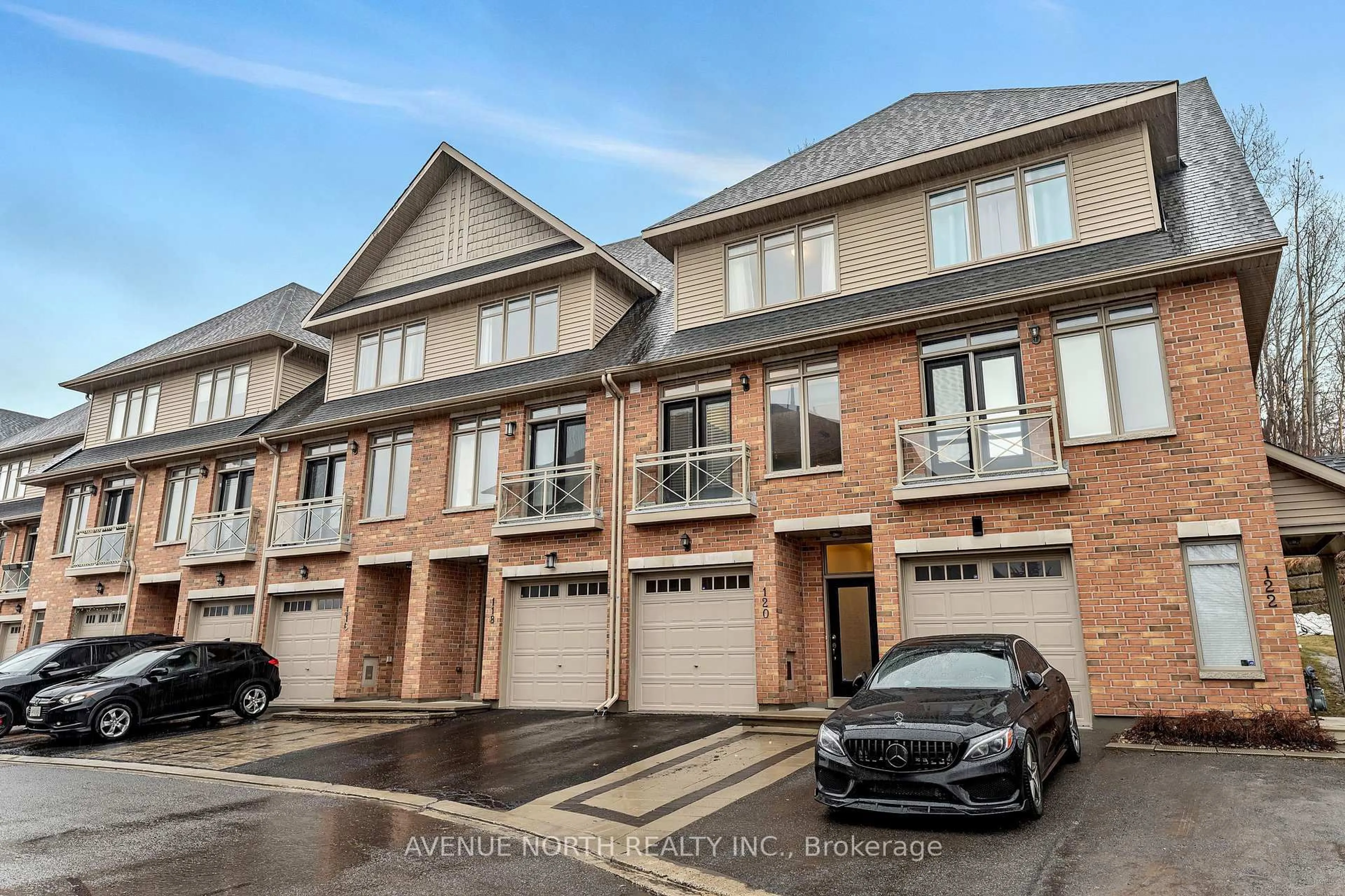A pic from outside/outdoor area/front of a property/back of a property/a pic from drone, street for 120 Lionel Private, Ottawa Ontario K4A 0X1