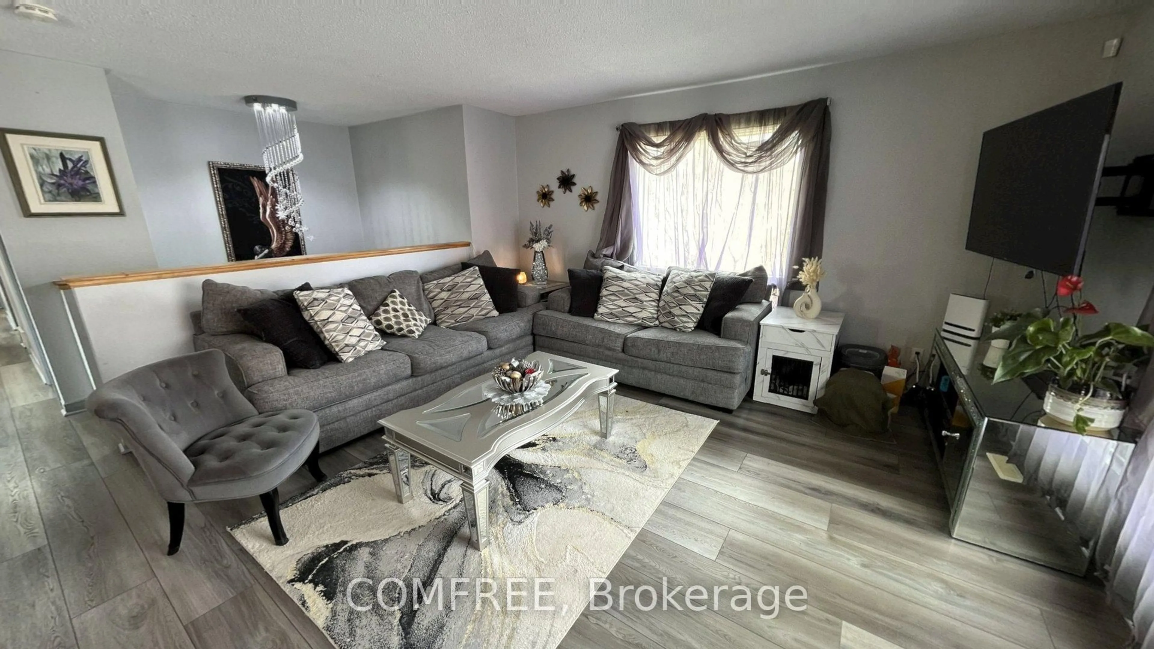 Living room with furniture, unknown for 13 Pearl St, Smiths Falls Ontario K7A 5G2