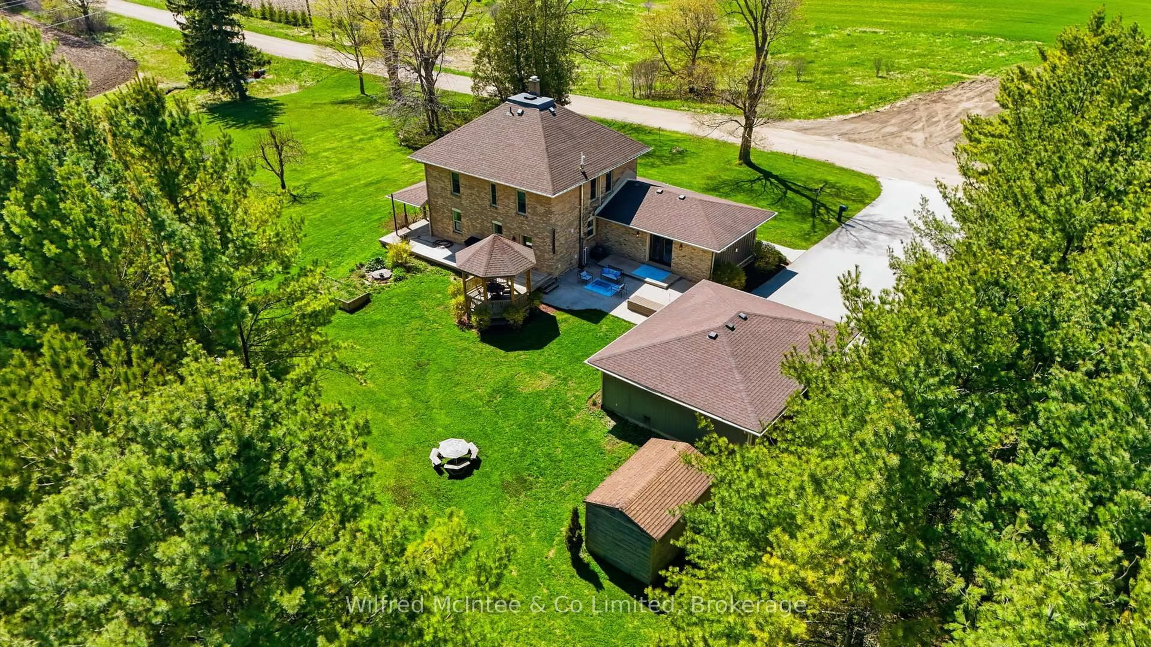 A pic from outside/outdoor area/front of a property/back of a property/a pic from drone, unknown for 448 Sideroad 13/14 Sdrd, Saugeen Shores Ontario N0G 2N0
