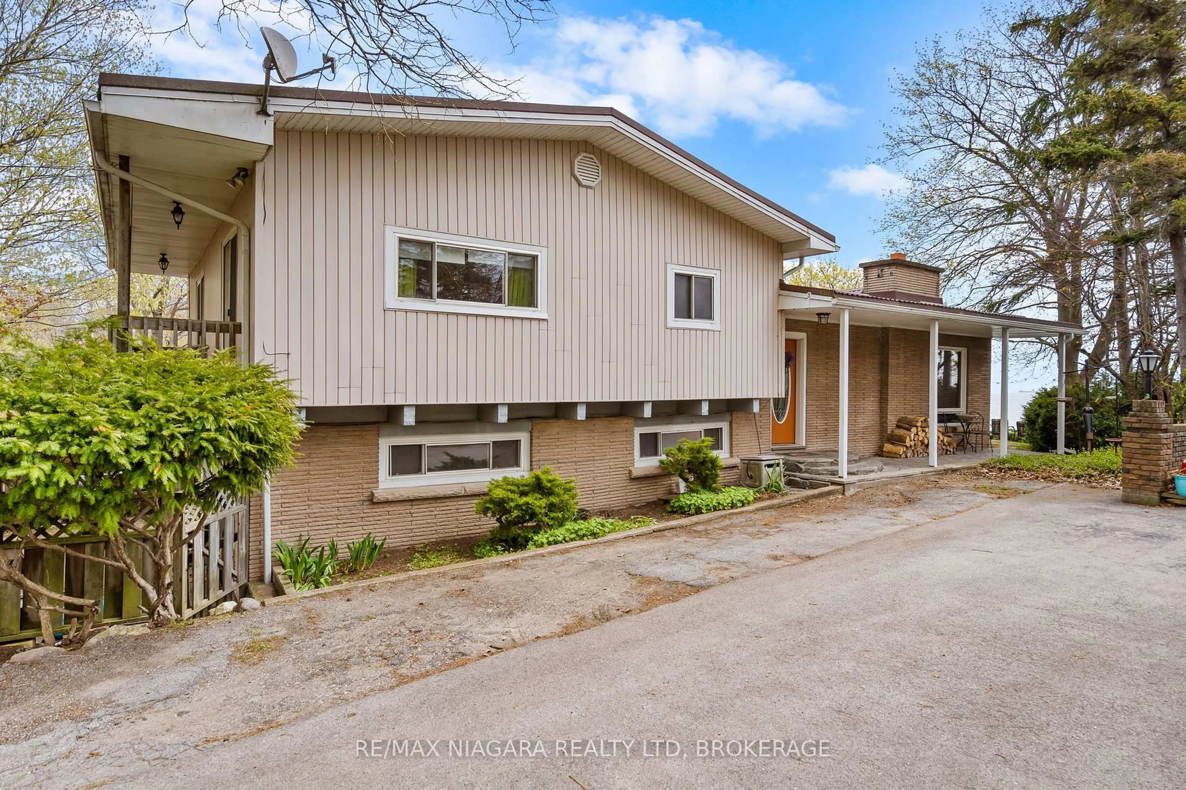 Unknown for 10419 Lakeshore Rd, Wainfleet Ontario L3K 5V4