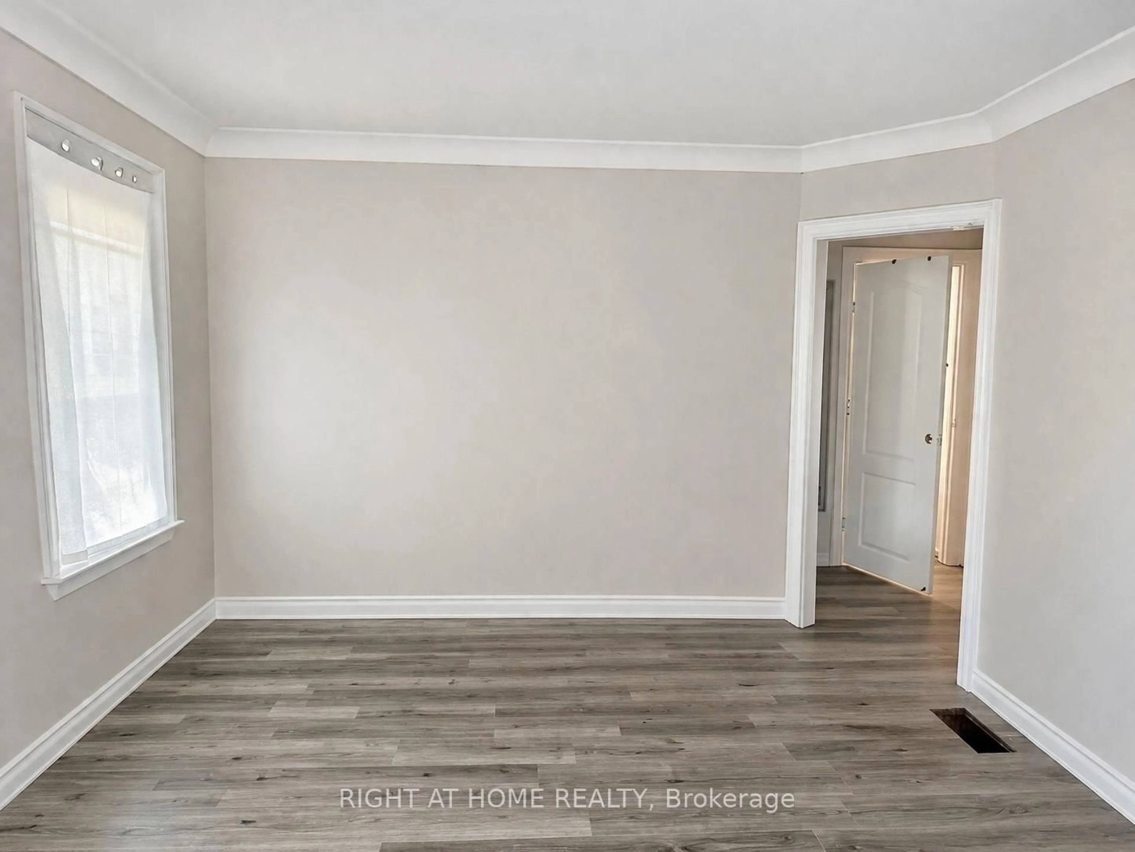 A pic of a room for 738 MOUNT PLEASANT Rd, Brant Ontario N0E 1K0