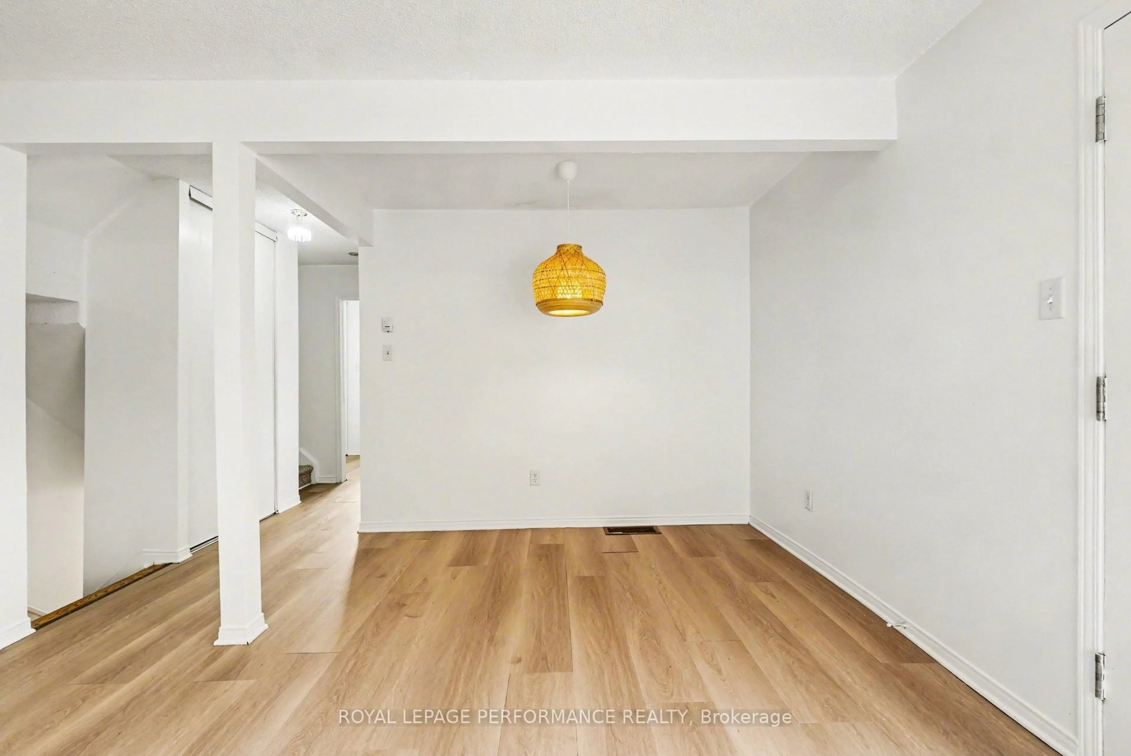 Unknown for 1641 Meadowbrook Rd, Ottawa Ontario K1B 4W6