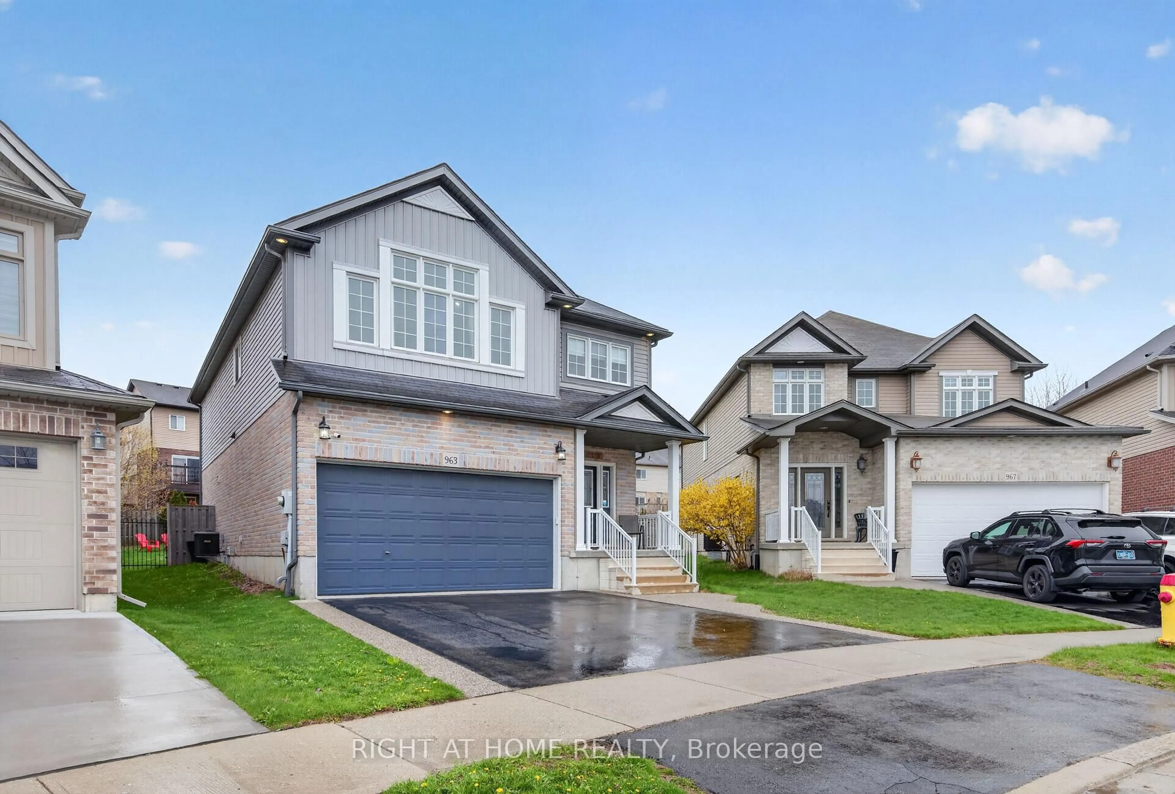 Unknown for 963 Bianca Crt, Kitchener Ontario N2R 0A5