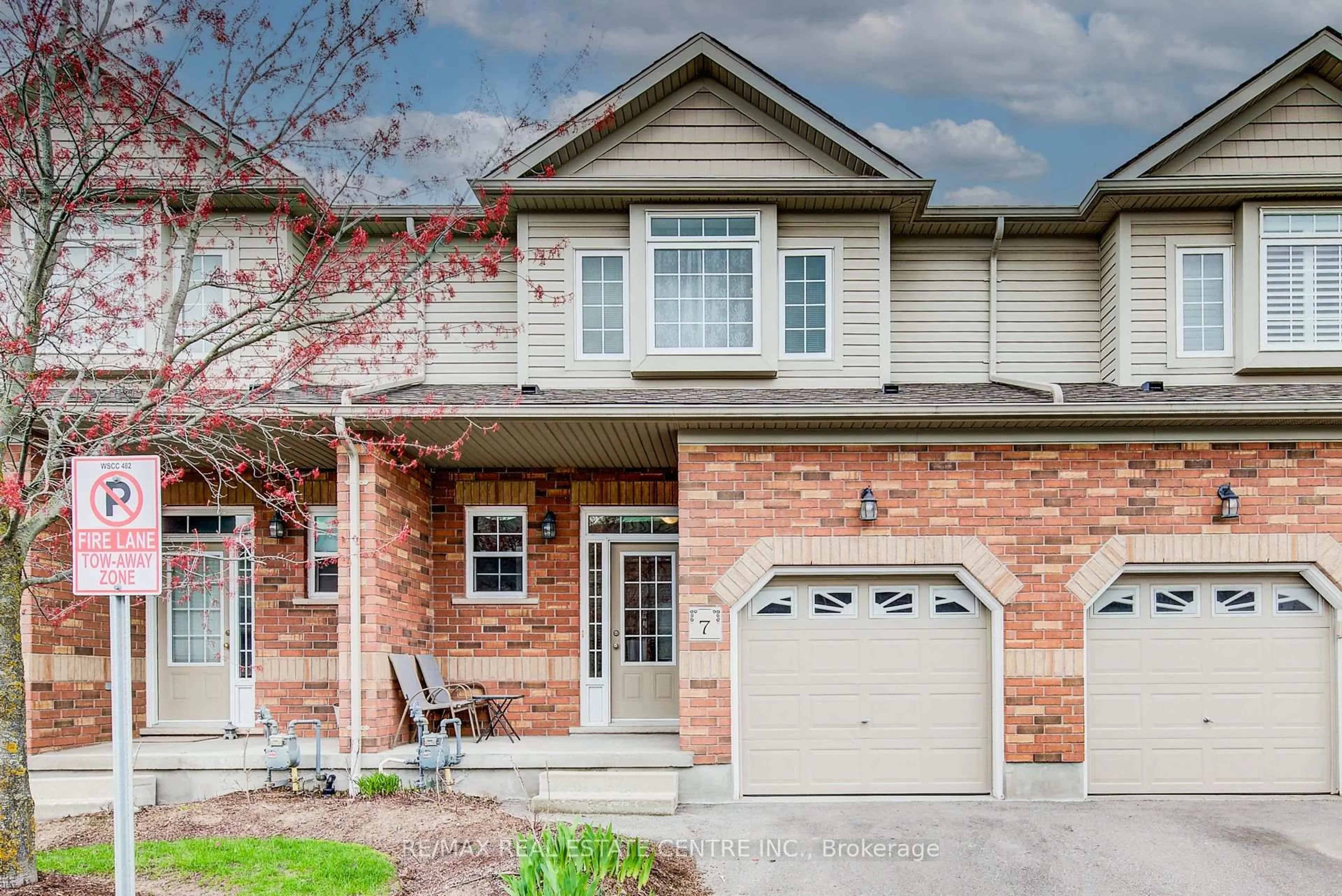 Home with brick exterior material, street for 330 Dearborn Blvd #7, Waterloo Ontario N2J 4Y9