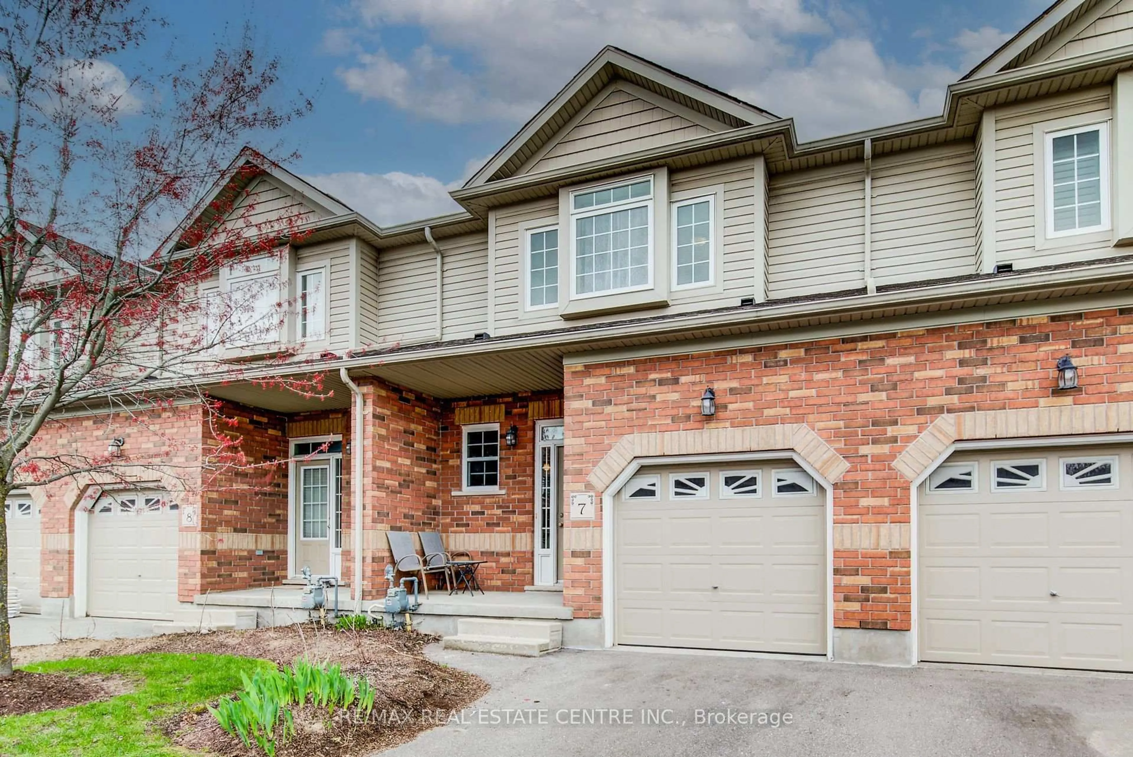 Home with brick exterior material, street for 330 Dearborn Blvd #7, Waterloo Ontario N2J 4Y9