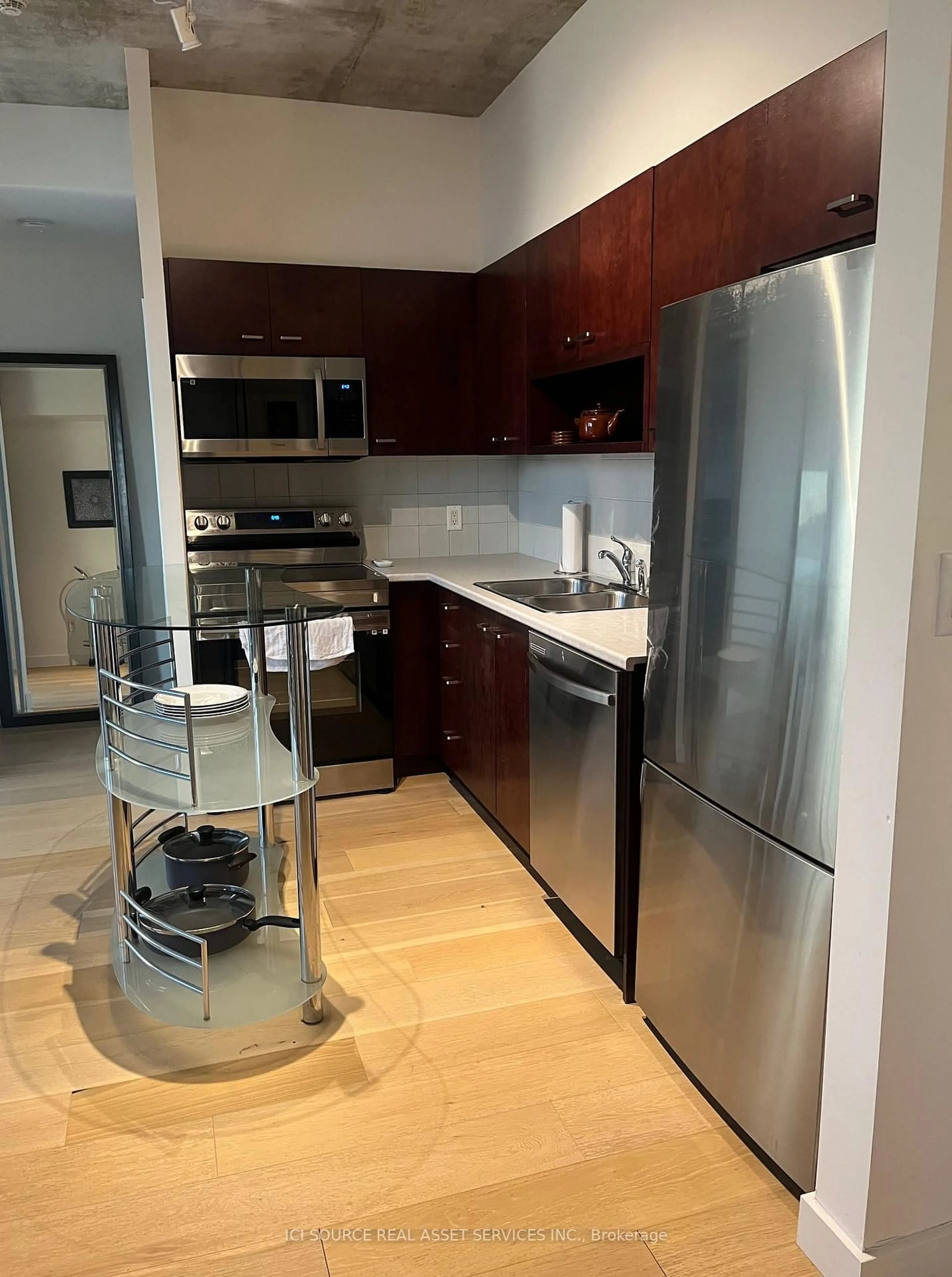 Standard kitchen, unknown for 179 George St #1410, Ottawa Ontario K1N 1J8