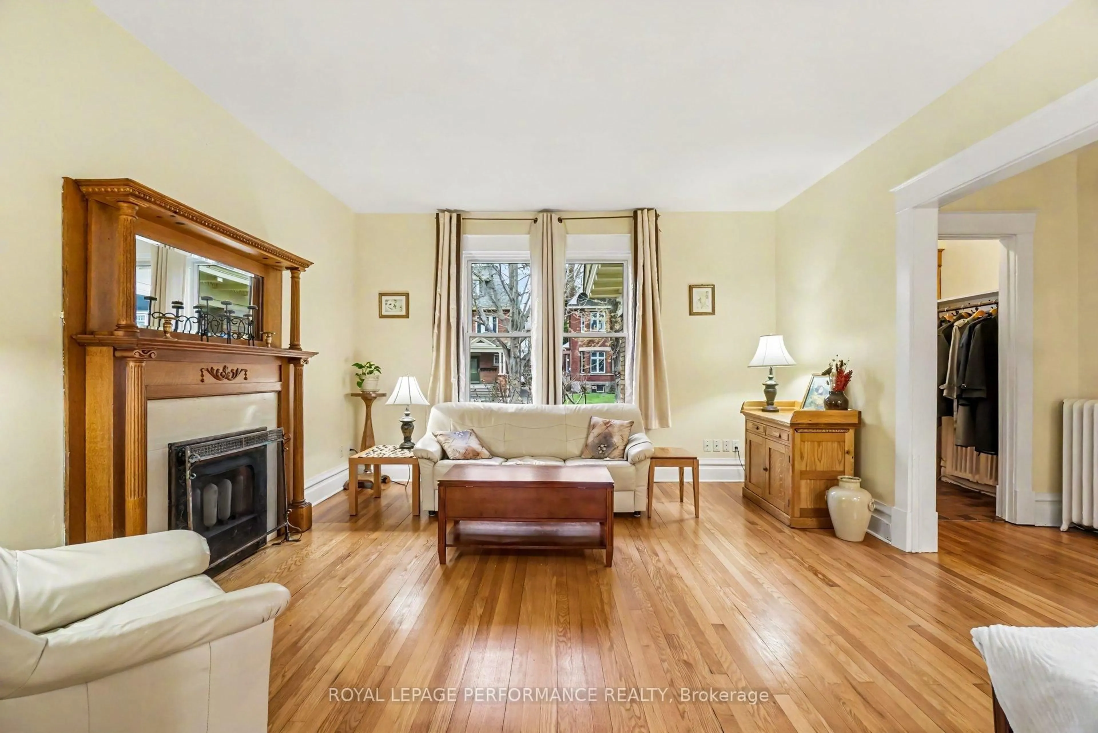 Living room with furniture, unknown for 49 Powell Ave, Ottawa Ontario K1S 1Z9