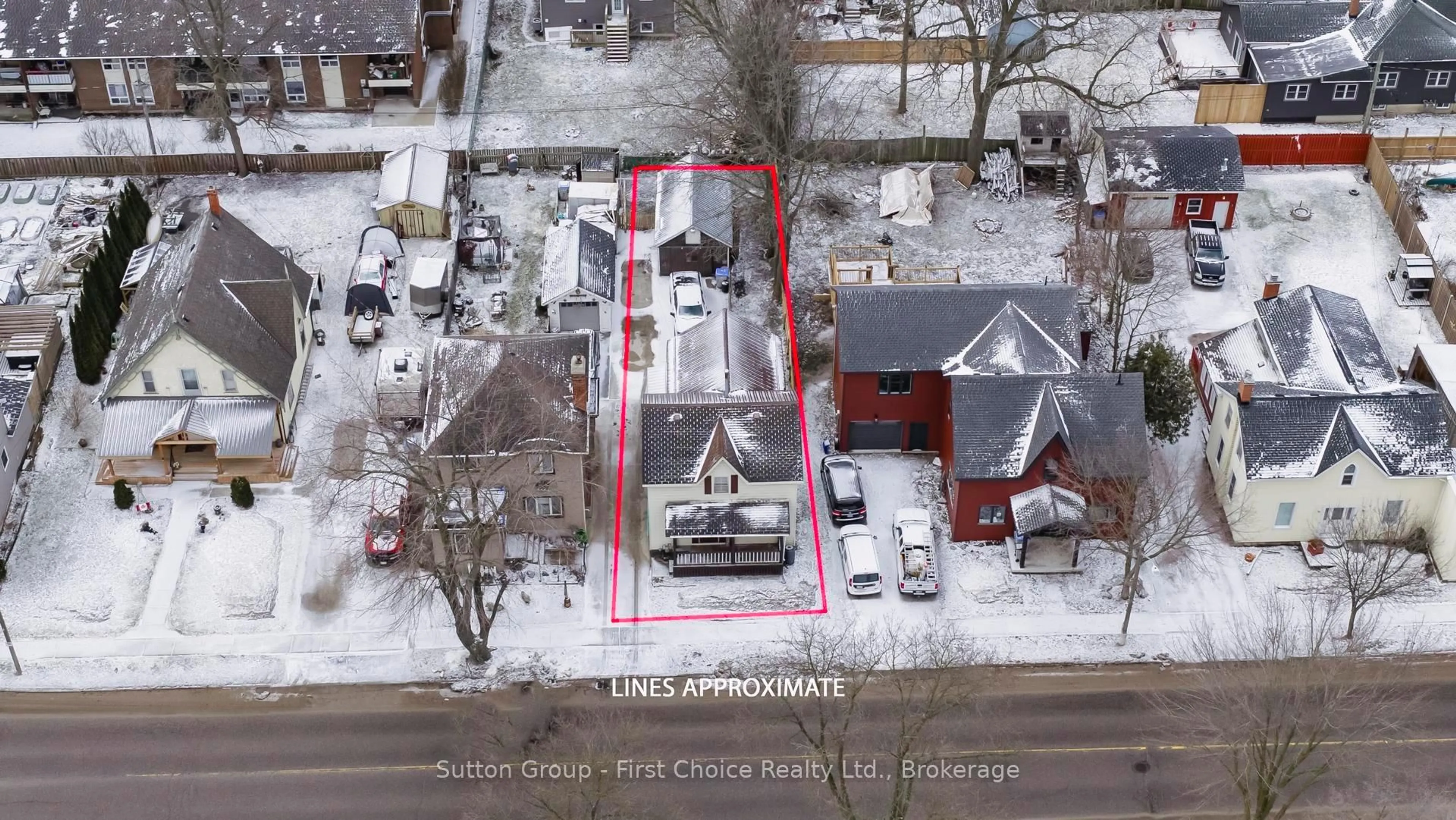 A pic from outside/outdoor area/front of a property/back of a property/a pic from drone, street for 41 Goderich St, Huron East Ontario N0K 1W0