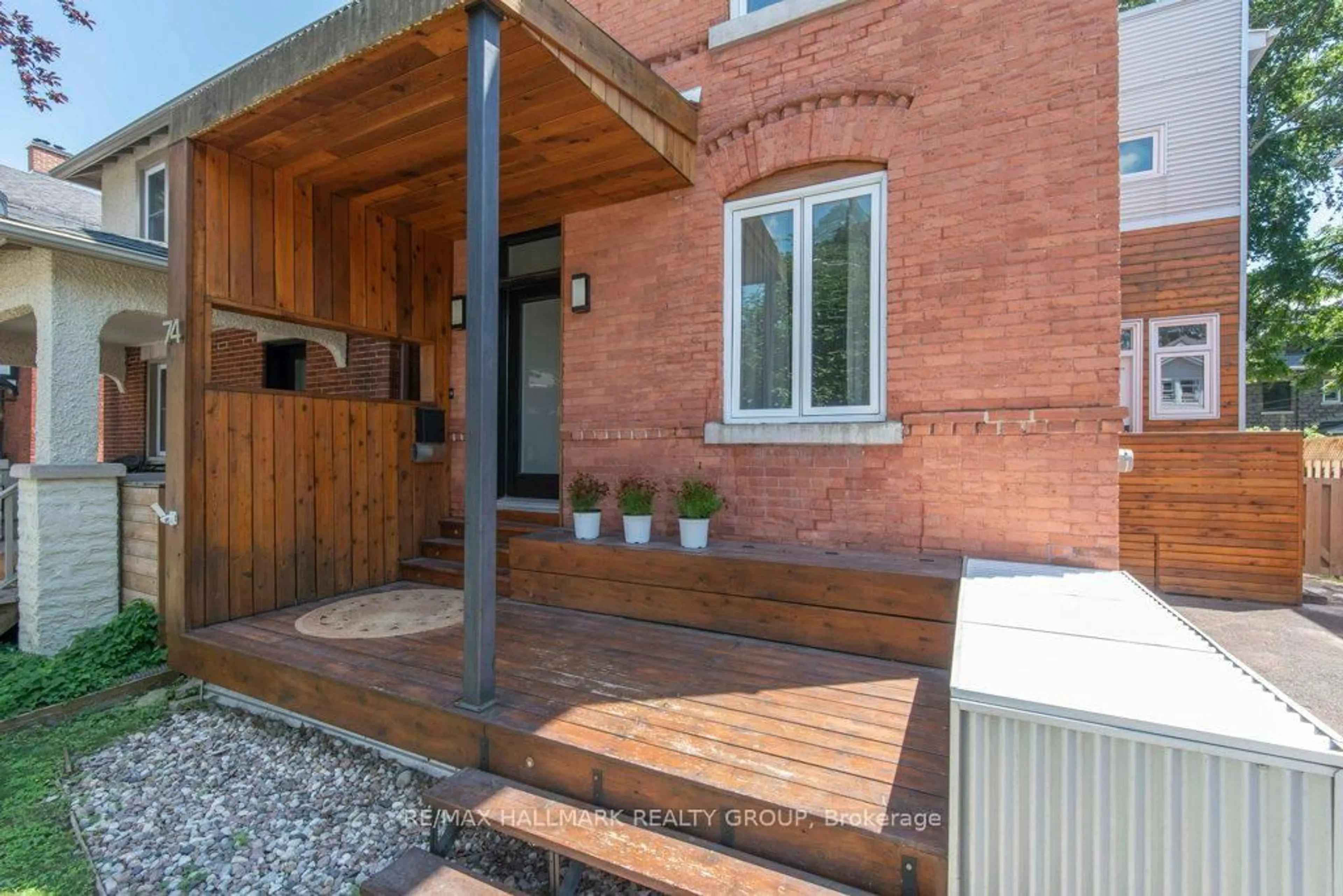 Unknown for 74 Brighton Ave, Ottawa Ontario K1S 0T2