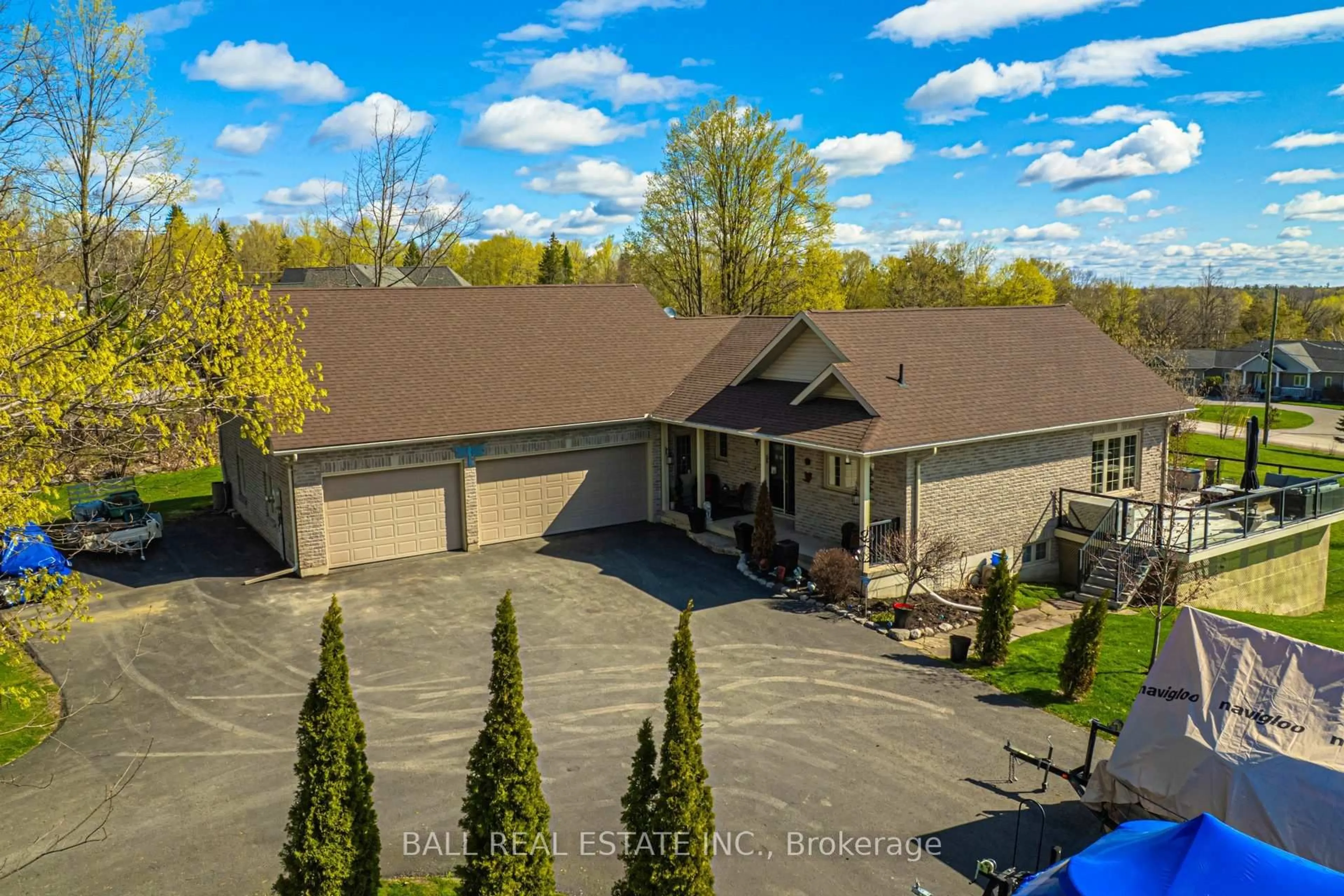 A pic from outside/outdoor area/front of a property/back of a property/a pic from drone, water/lake/river/ocean view for 2172 Katchewanooka Crt, Selwyn Ontario K0L 3G0