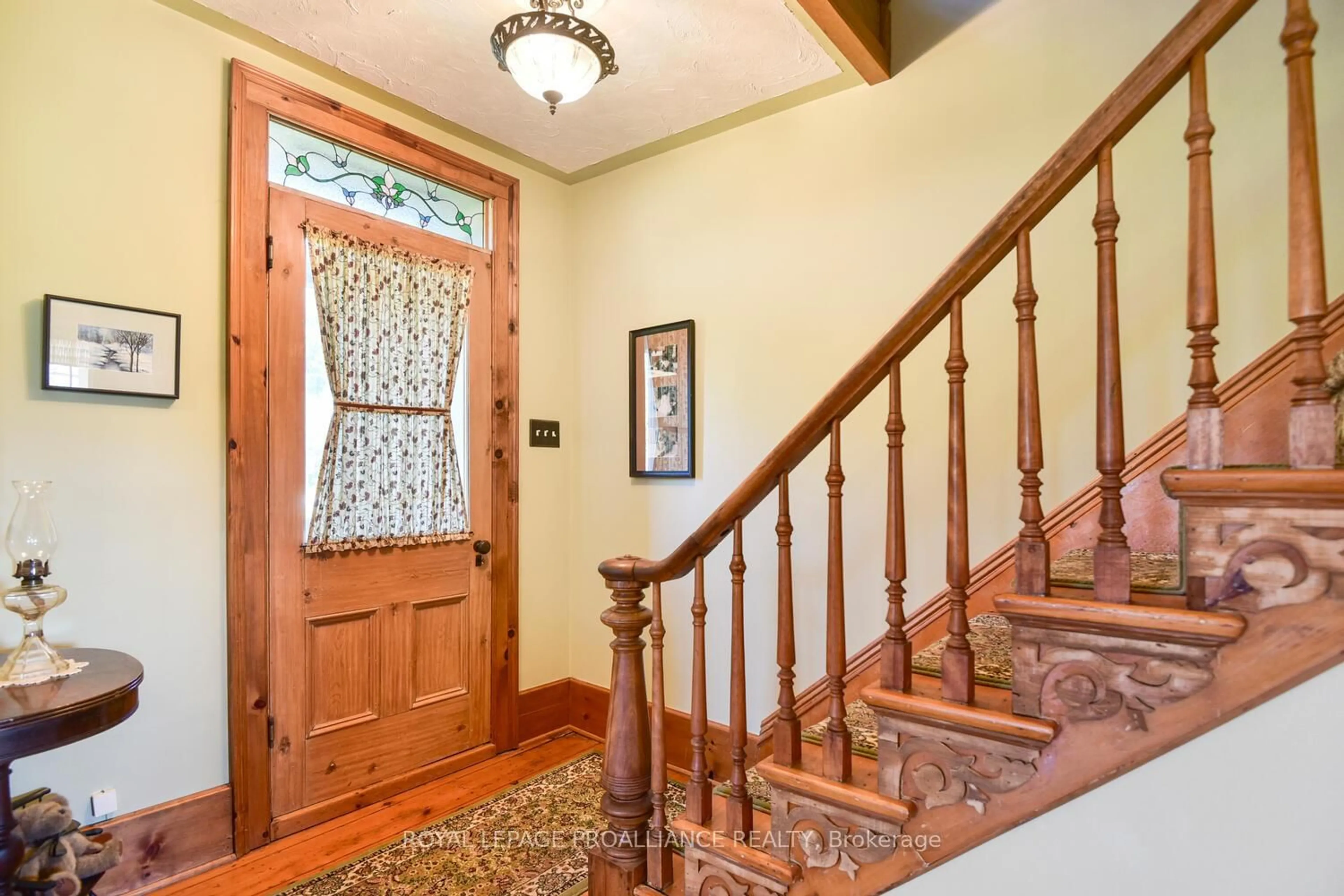 Indoor entryway for 3945 COUNTY ROAD 26 Rd, Elizabethtown-Kitley Ontario K6V 5T2
