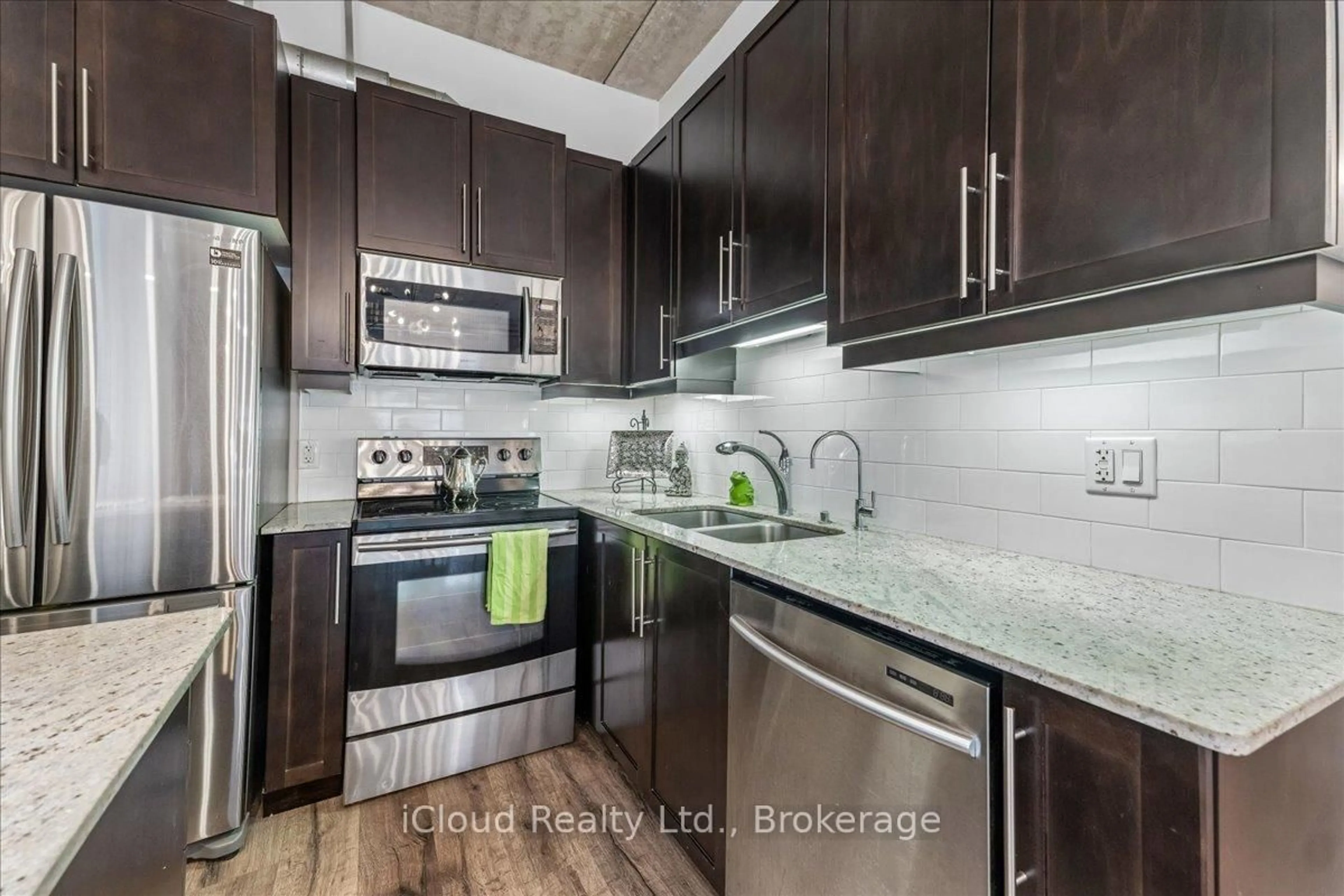 Standard kitchen, wood/laminate floor for 15 Devitt Ave #104, Waterloo Ontario N2J 1Y6