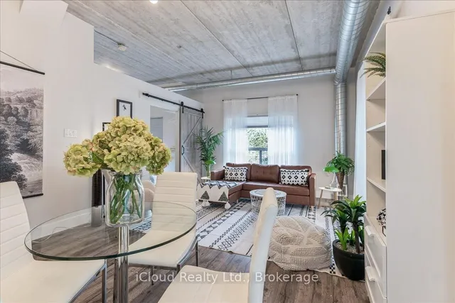 15 Devitt Ave #104, Waterloo 4