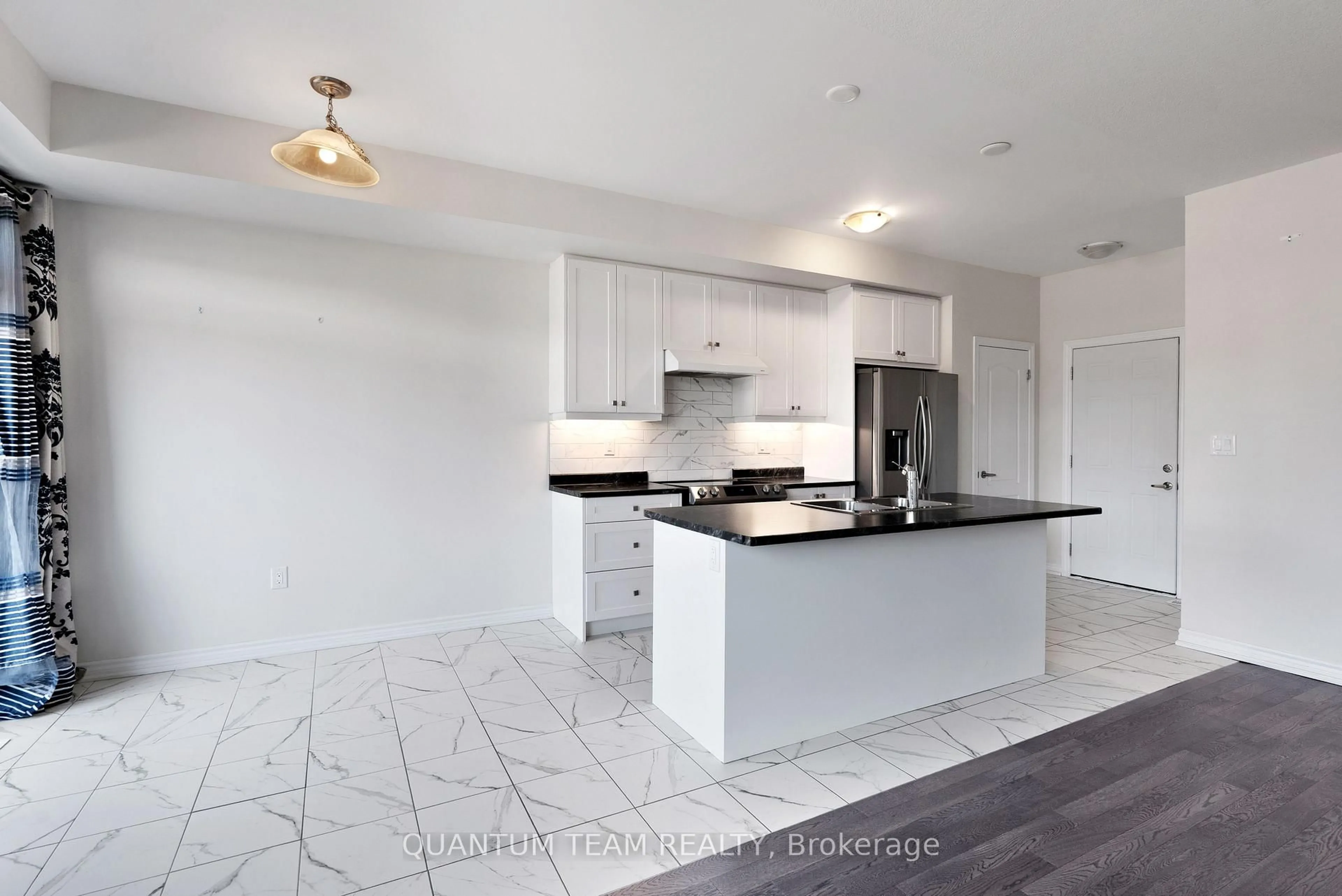 Open concept kitchen, ceramic/tile floor for 41 Vanilla Tr, Thorold Ontario L2V 0K6