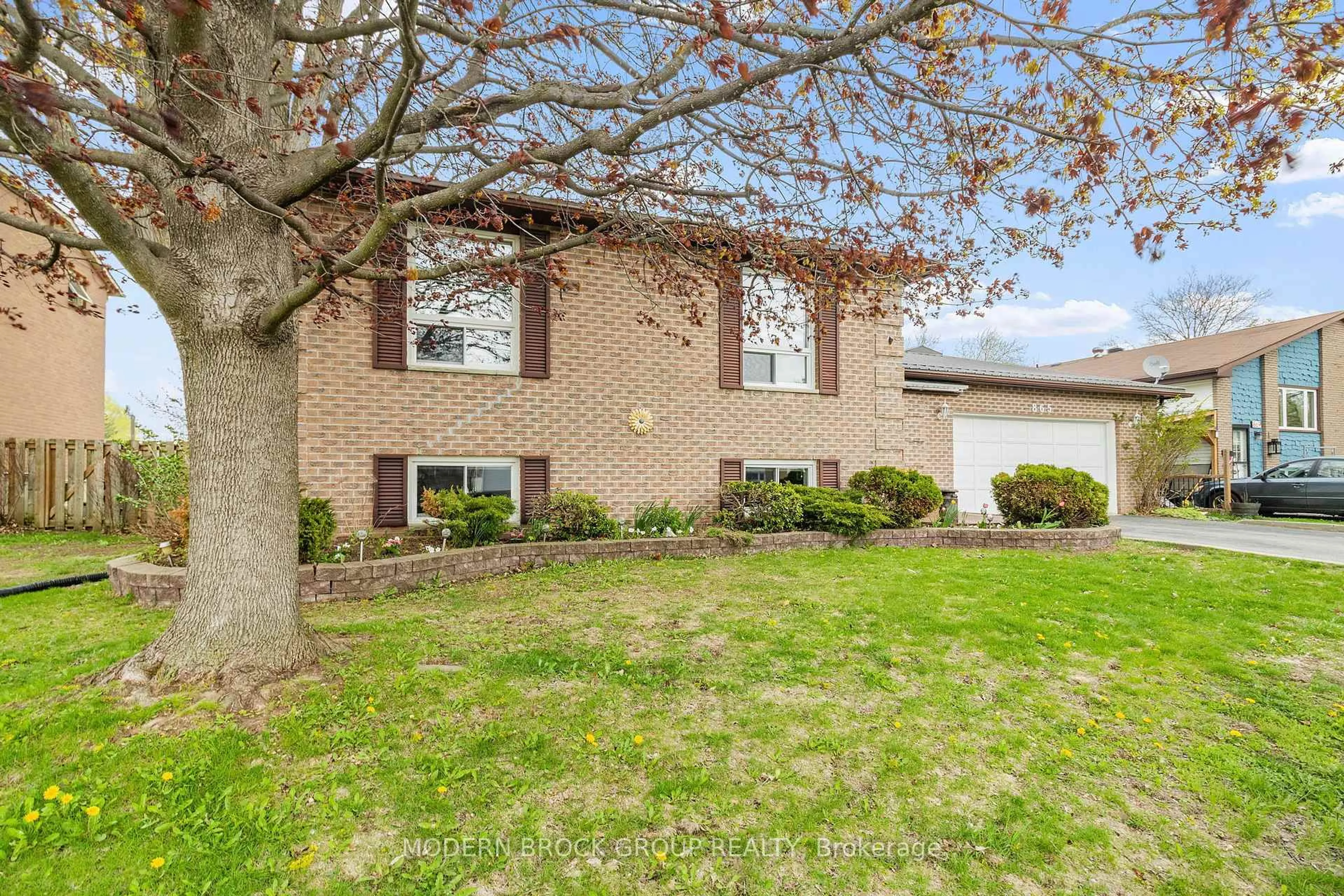 Home with brick exterior material, street for 865 Cunningham Cres, Brockville Ontario K6V 6H3
