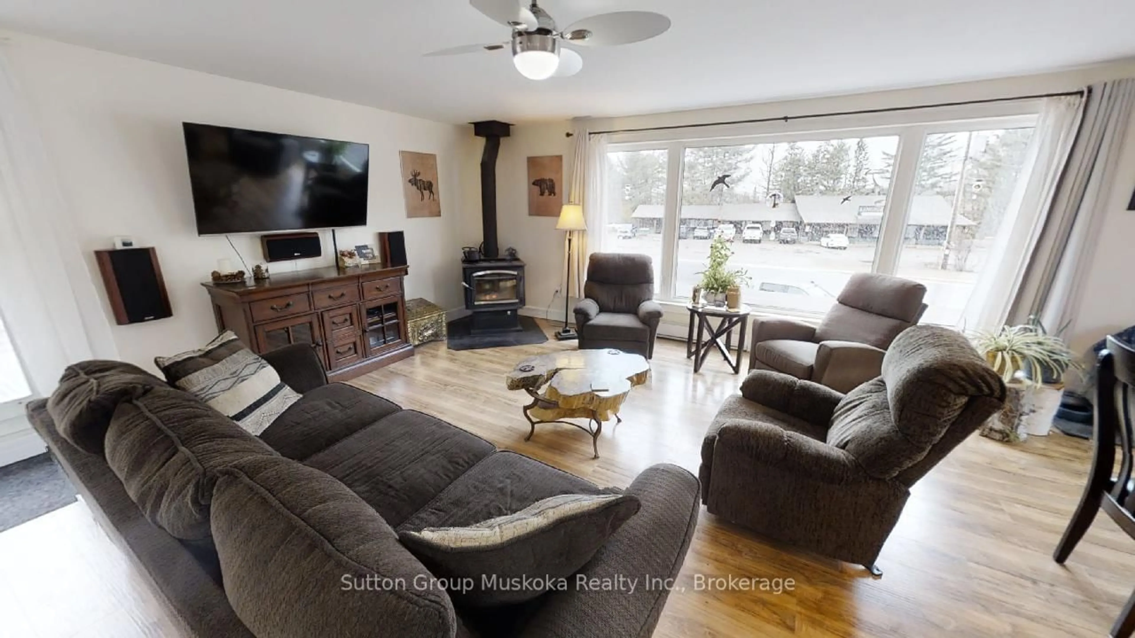 Living room with furniture, unknown for 2831 60 Highway, Lake of Bays Ontario P0A 1H0